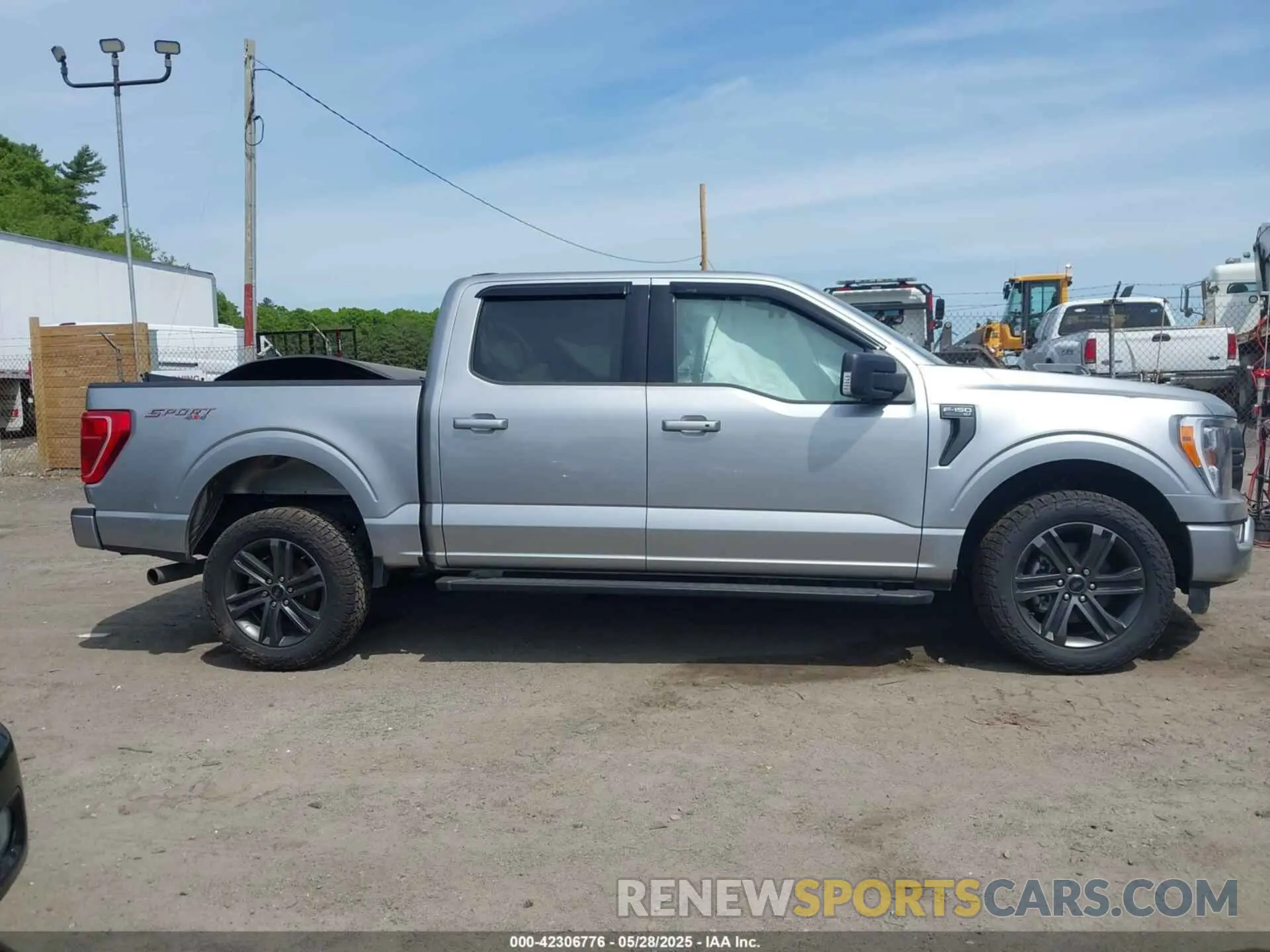 13 Photograph of a damaged car 1FTEW1EP7NKD66288 FORD F-150 2022