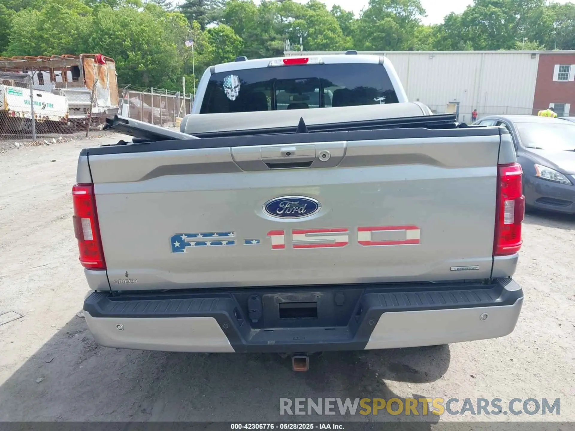 16 Photograph of a damaged car 1FTEW1EP7NKD66288 FORD F-150 2022