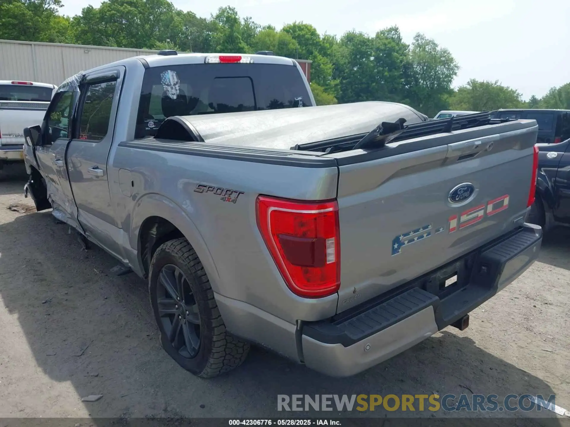 3 Photograph of a damaged car 1FTEW1EP7NKD66288 FORD F-150 2022