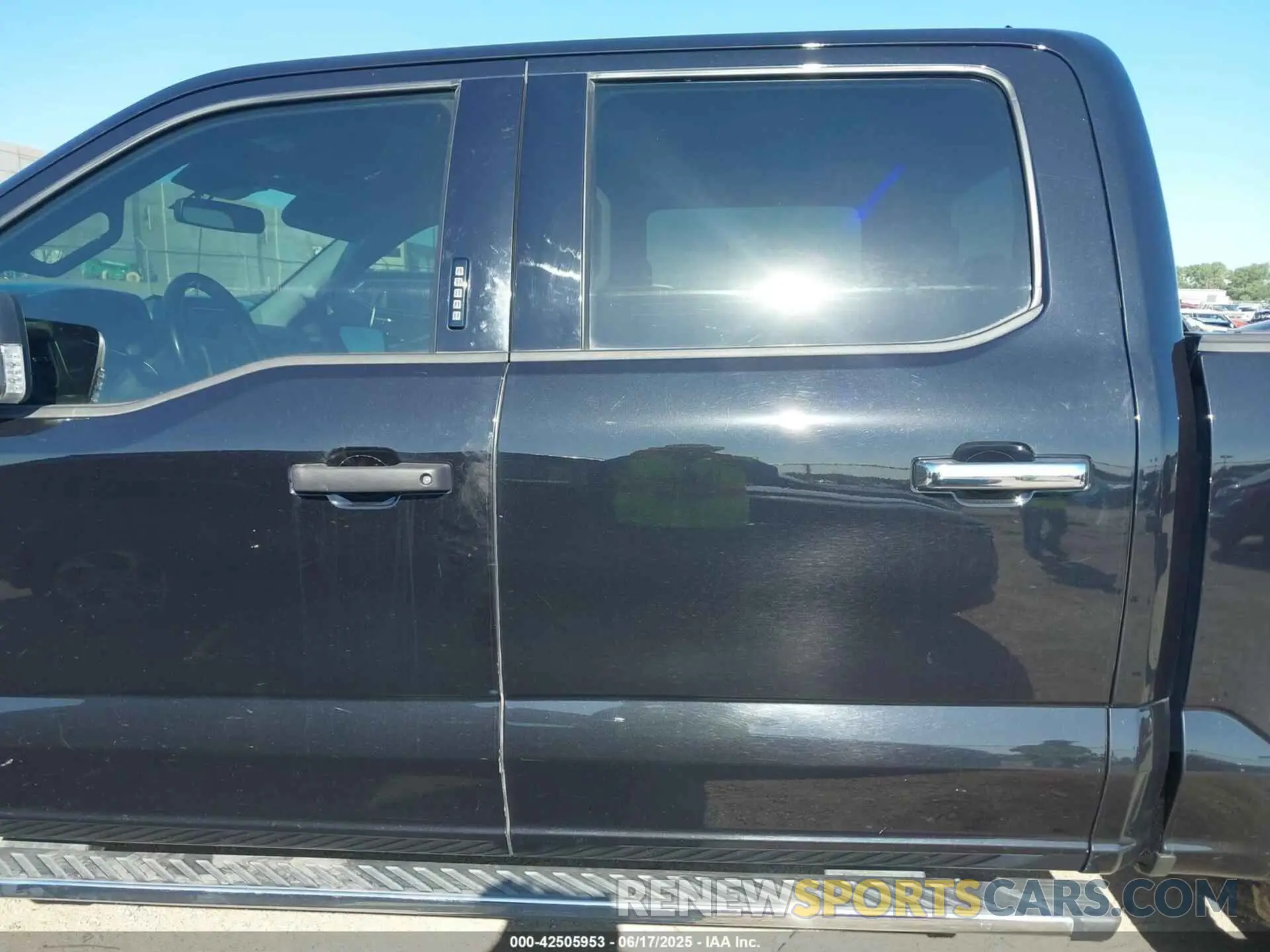 14 Photograph of a damaged car 1FTEW1EP9NKD88440 FORD F-150 2022