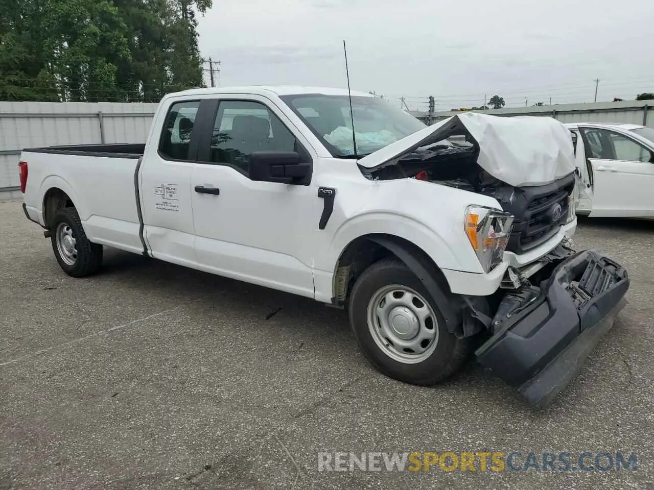 4 Photograph of a damaged car 1FTEX1C53NKD27146 FORD F-150 2022