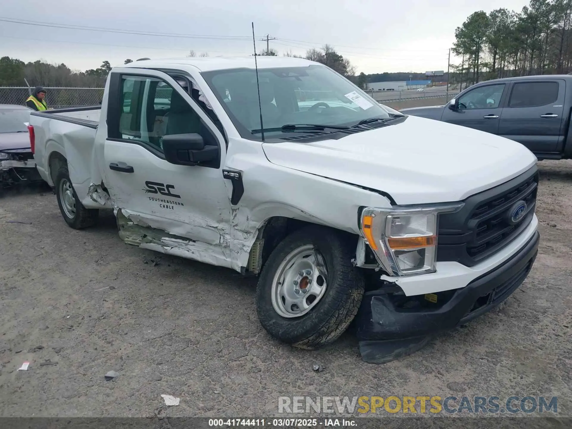 1 Photograph of a damaged car 1FTEX1CB0NKE84137 FORD F-150 2022