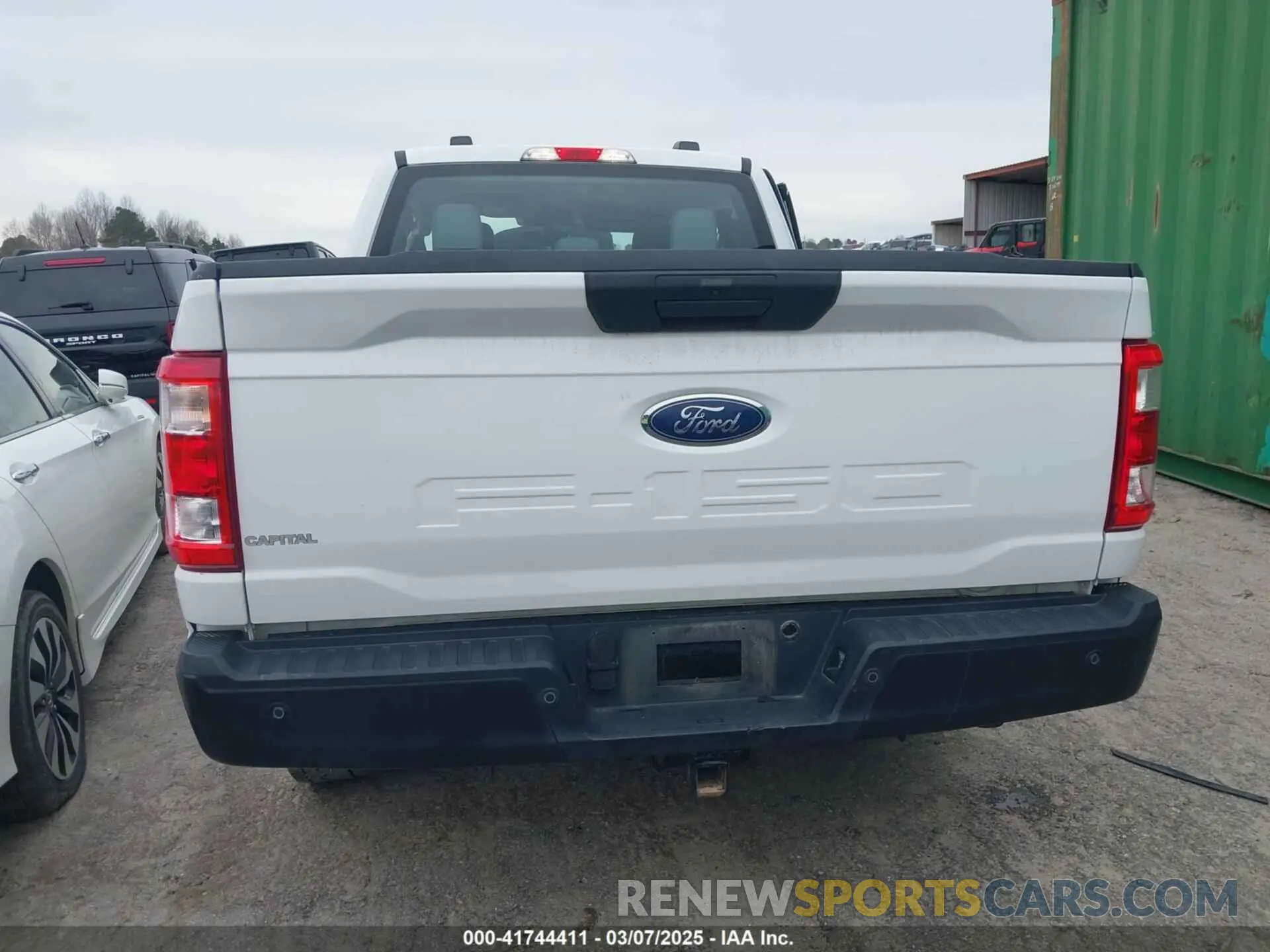 16 Photograph of a damaged car 1FTEX1CB0NKE84137 FORD F-150 2022