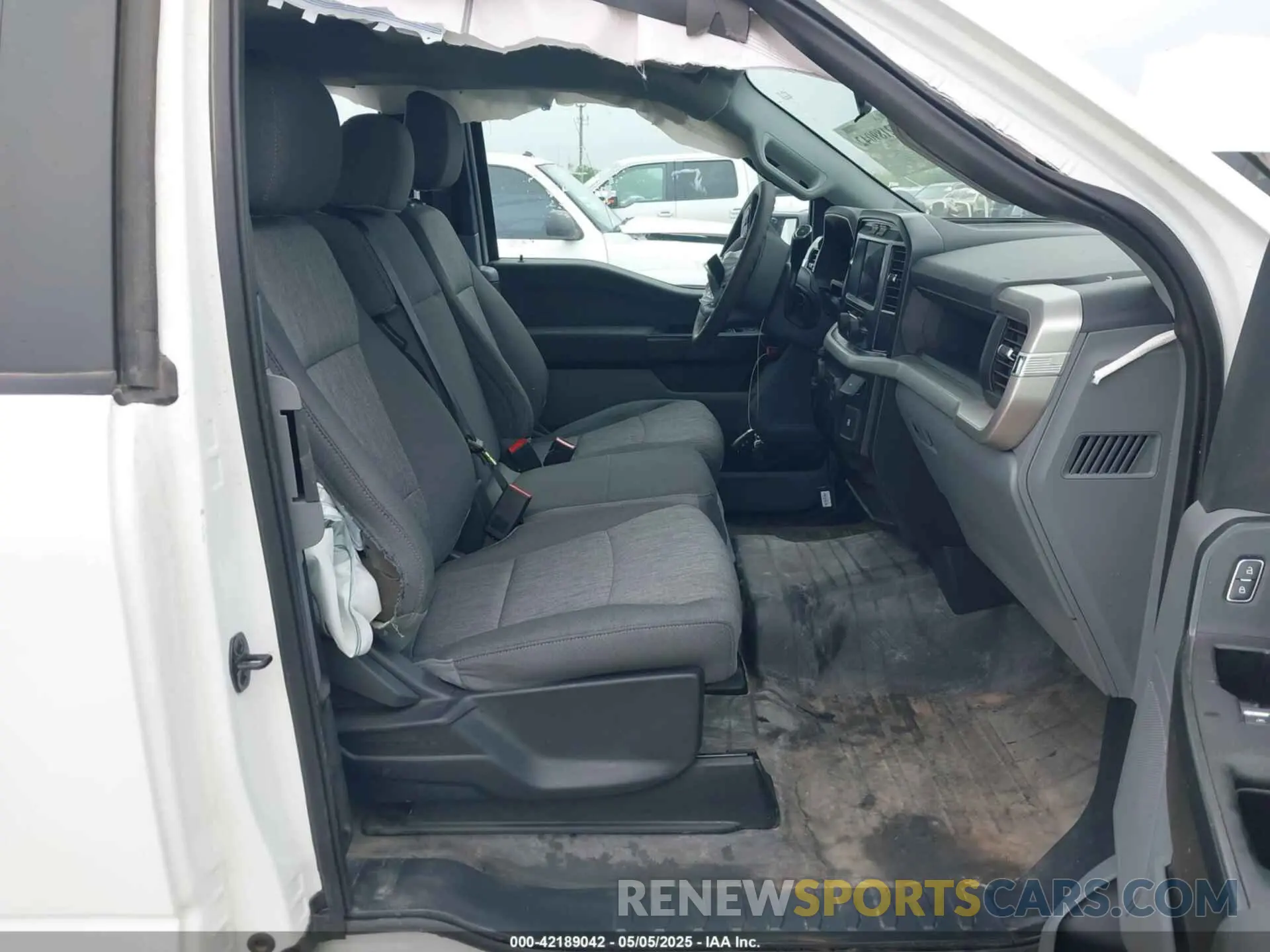 5 Photograph of a damaged car 1FTEX1CB1NKD70793 FORD F-150 2022