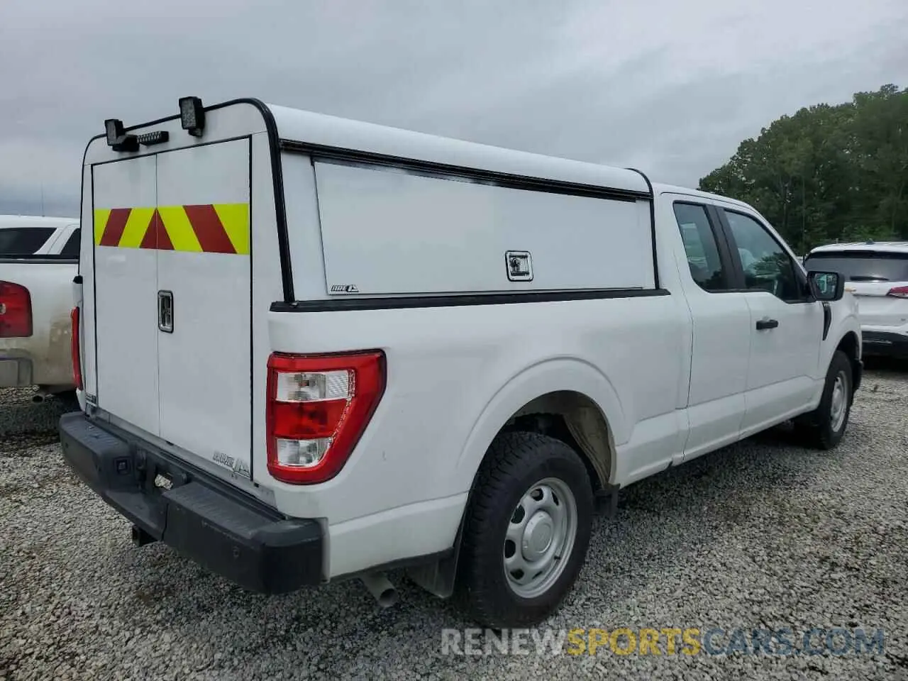3 Photograph of a damaged car 1FTEX1CB3NKE05351 FORD F-150 2022