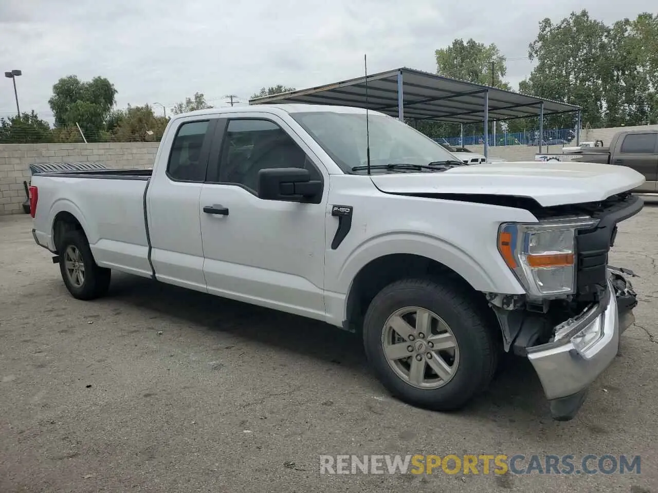 4 Photograph of a damaged car 1FTEX1CP1NKE04226 FORD F-150 2022
