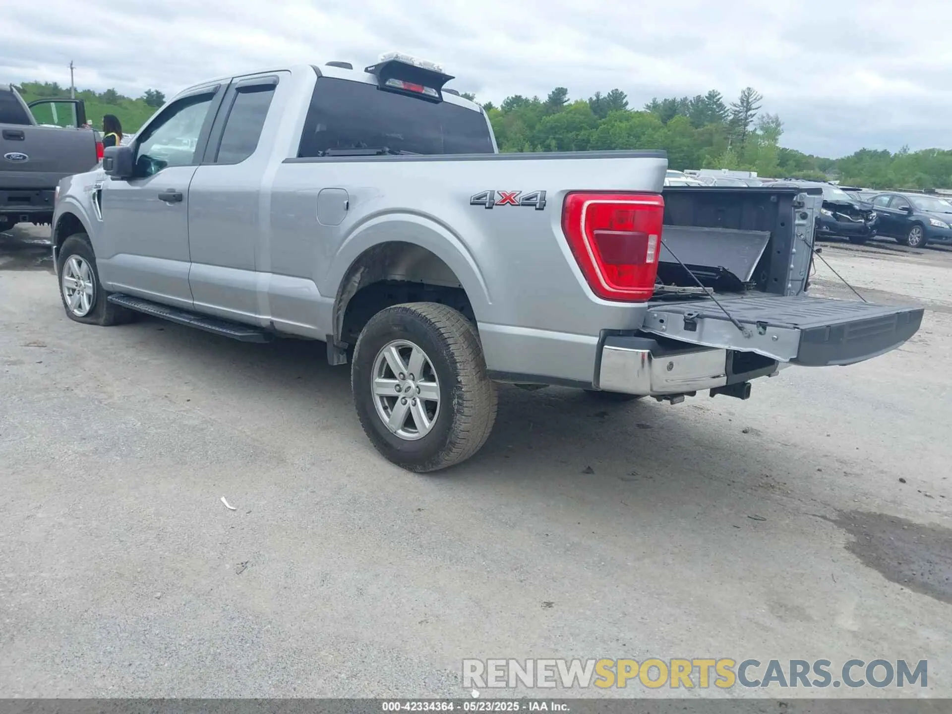3 Photograph of a damaged car 1FTEX1EB7NKE28578 FORD F-150 2022