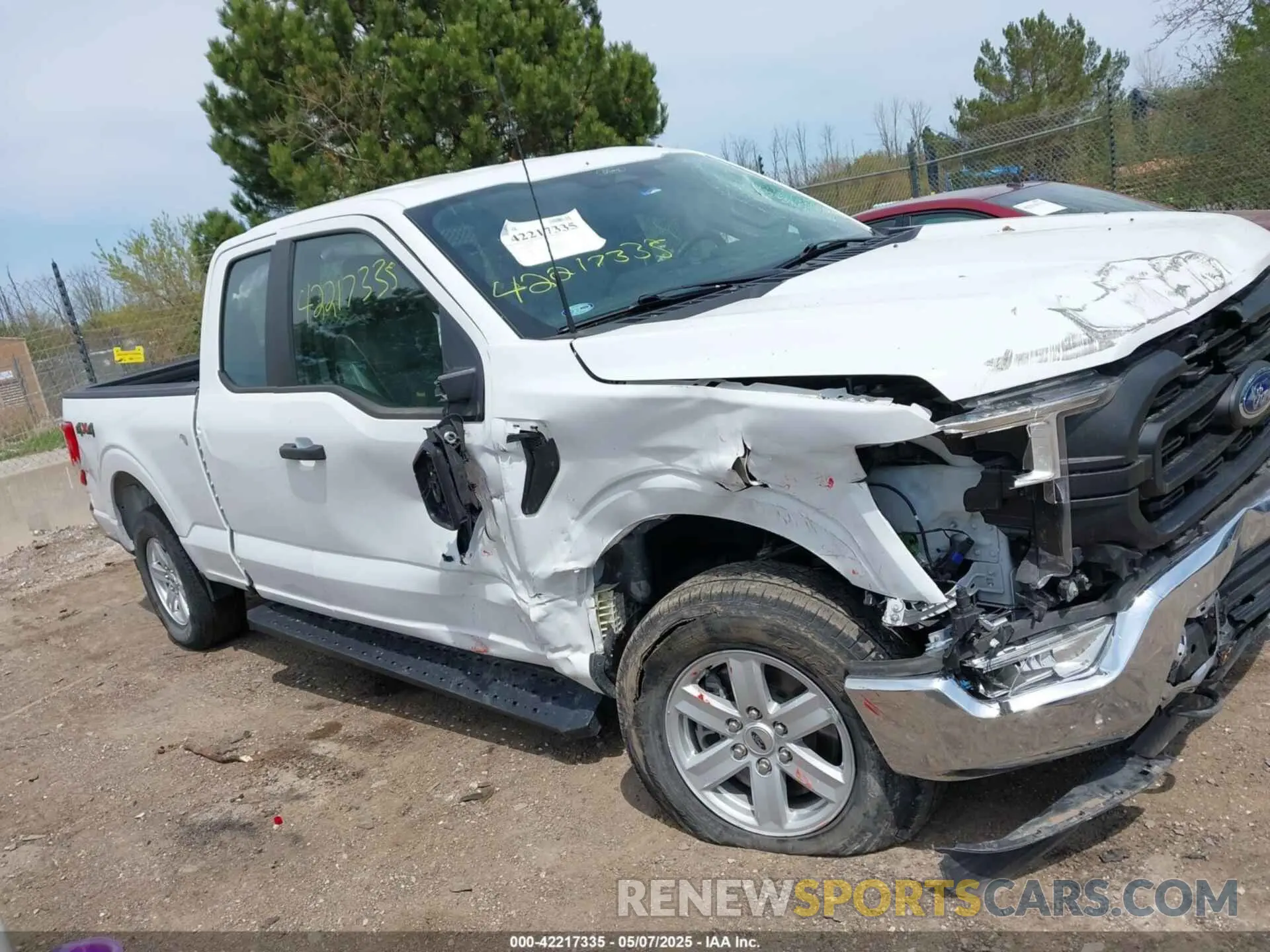 12 Photograph of a damaged car 1FTEX1EB8NKF26762 FORD F-150 2022