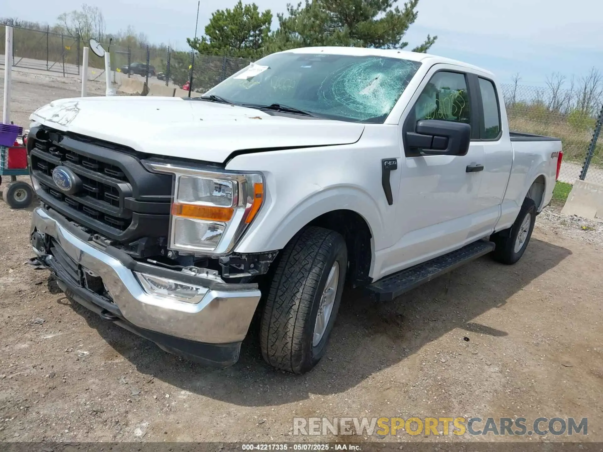 2 Photograph of a damaged car 1FTEX1EB8NKF26762 FORD F-150 2022