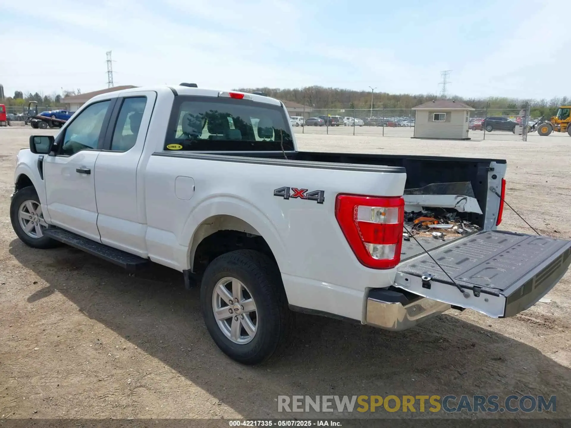 3 Photograph of a damaged car 1FTEX1EB8NKF26762 FORD F-150 2022