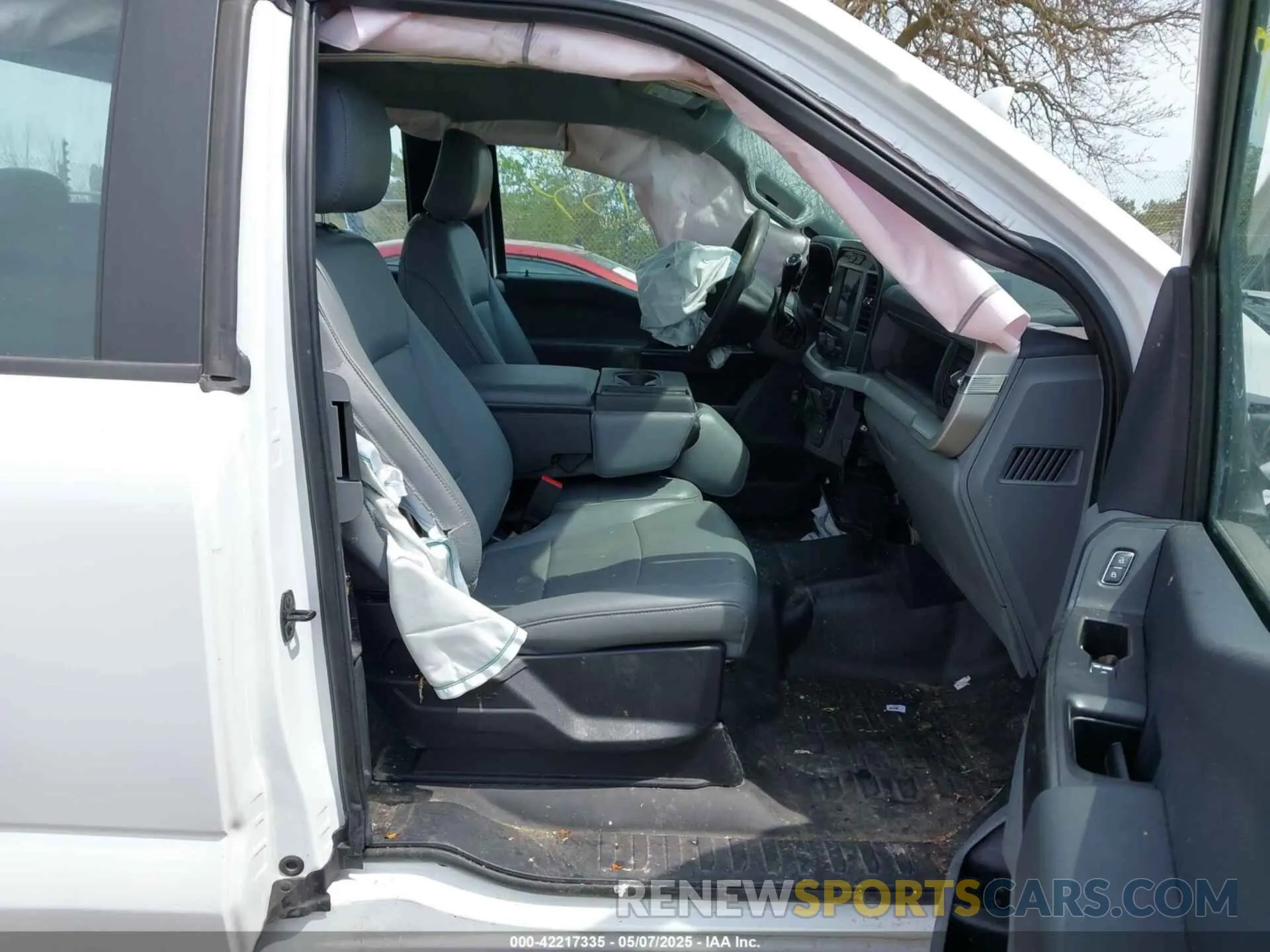 5 Photograph of a damaged car 1FTEX1EB8NKF26762 FORD F-150 2022