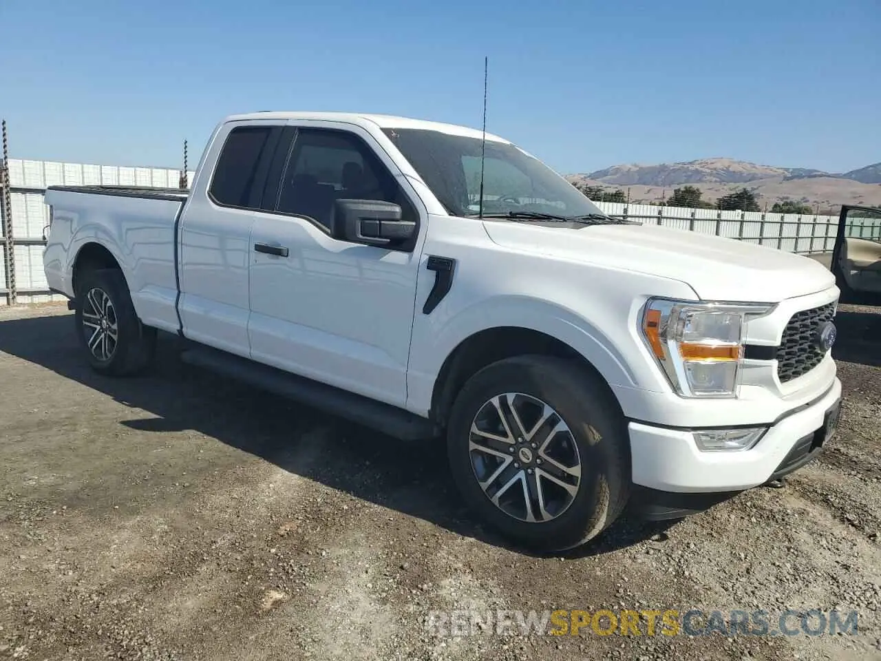 4 Photograph of a damaged car 1FTEX1EP3NKF25594 FORD F-150 2022