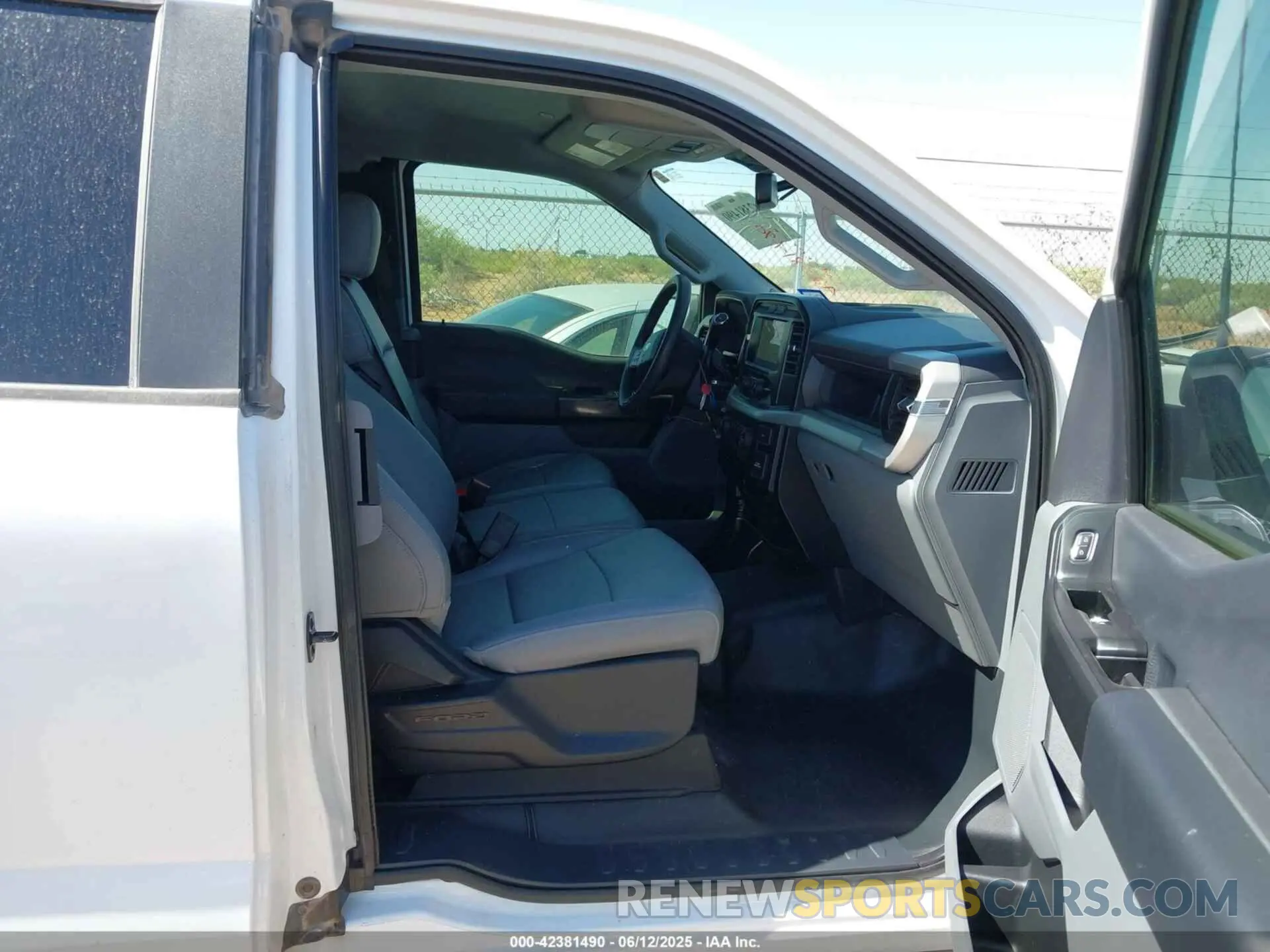 5 Photograph of a damaged car 1FTEX1EPXNKF07478 FORD F-150 2022