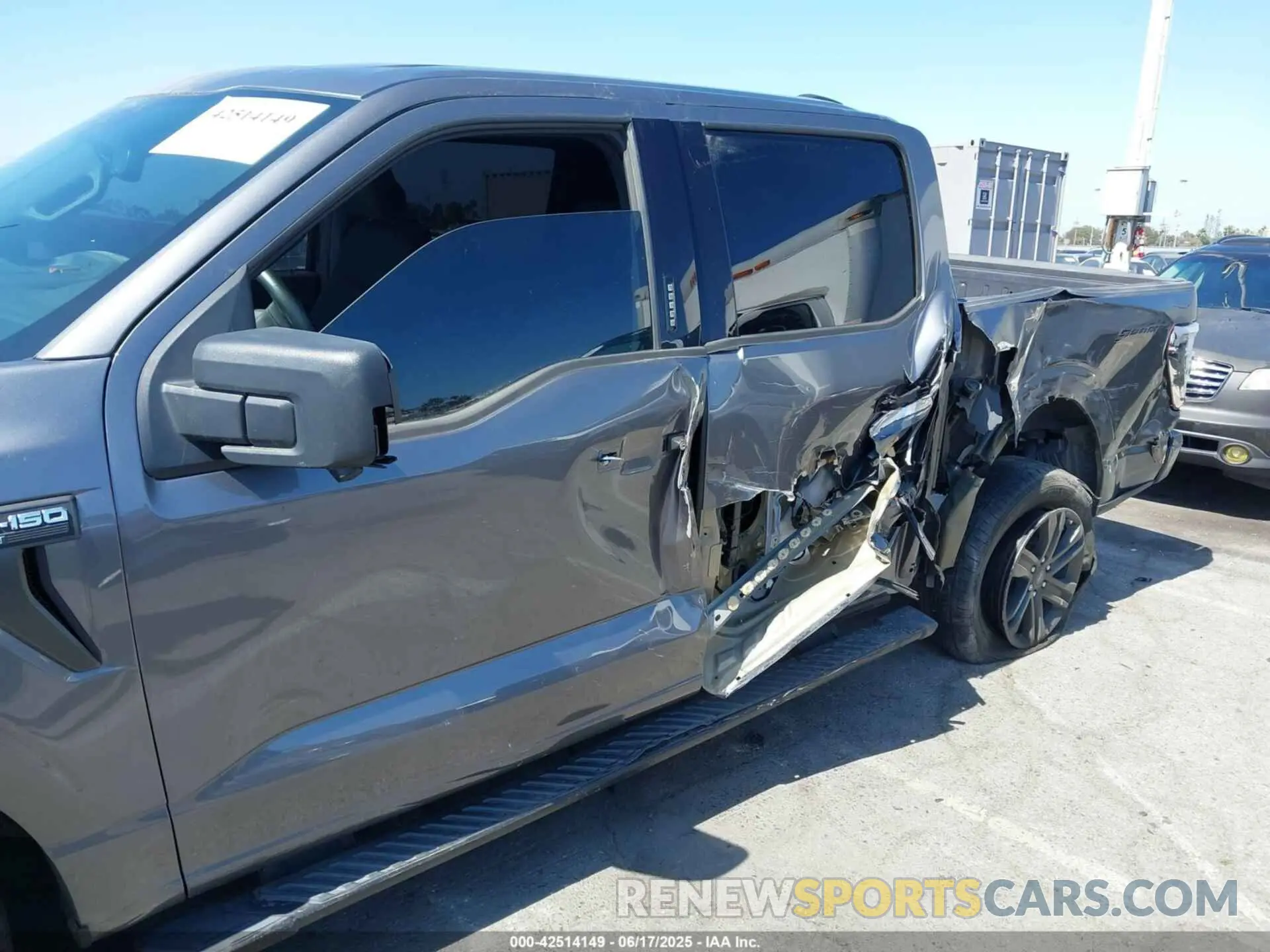 6 Photograph of a damaged car 1FTFW1C87NFA29516 FORD F-150 2022