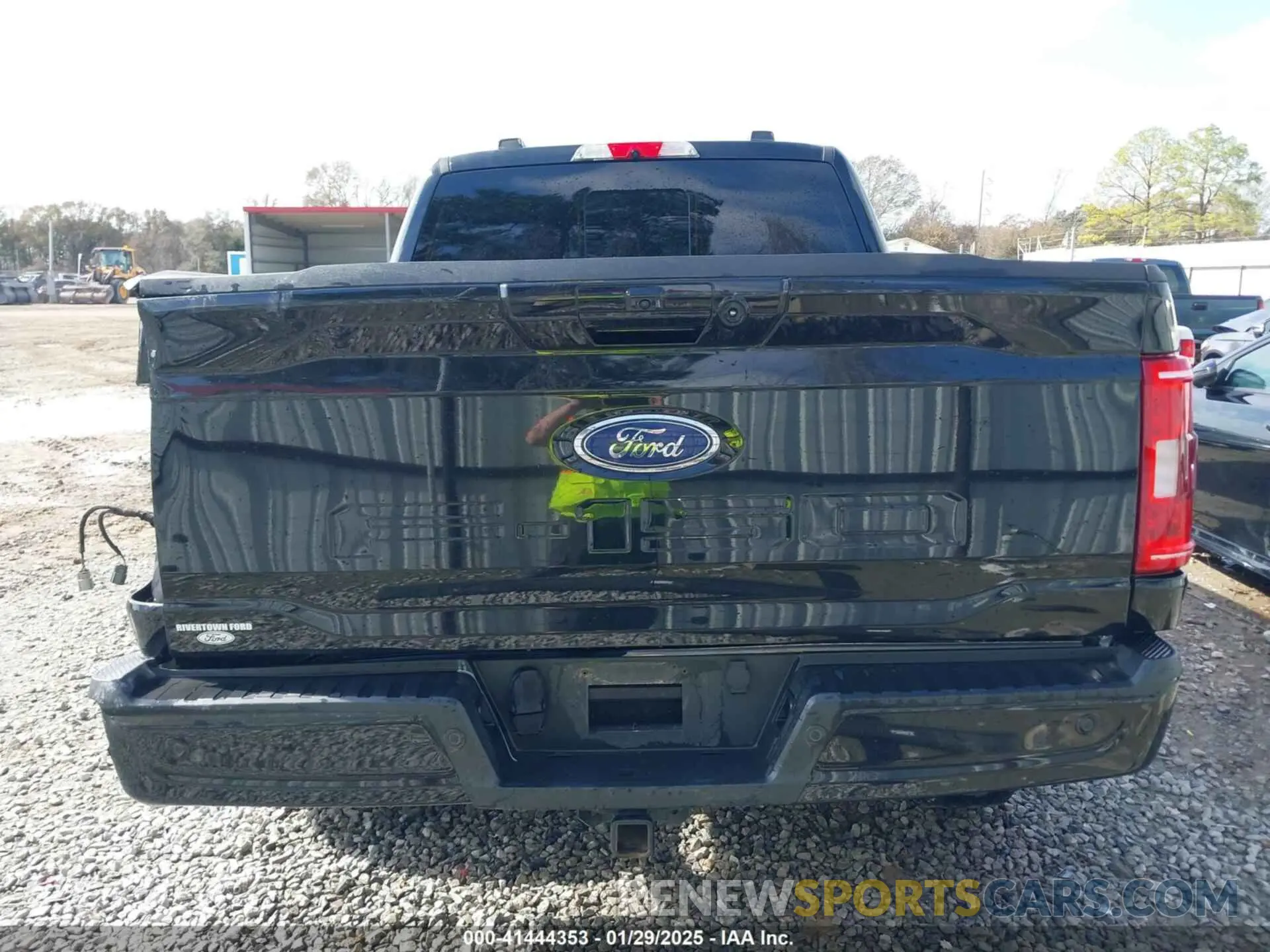 16 Photograph of a damaged car 1FTFW1E50NFB13499 FORD F-150 2022