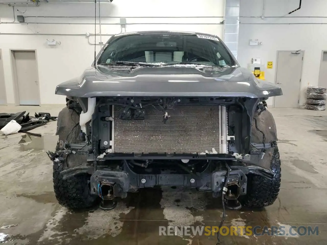 5 Photograph of a damaged car 1FTFW1E50NFB68972 FORD F-150 2022