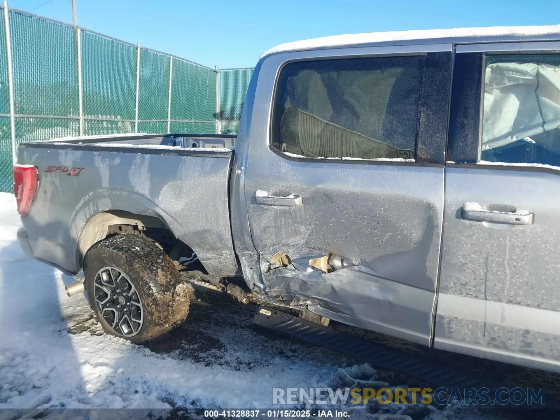 6 Photograph of a damaged car 1FTFW1E50NFC11206 FORD F-150 2022