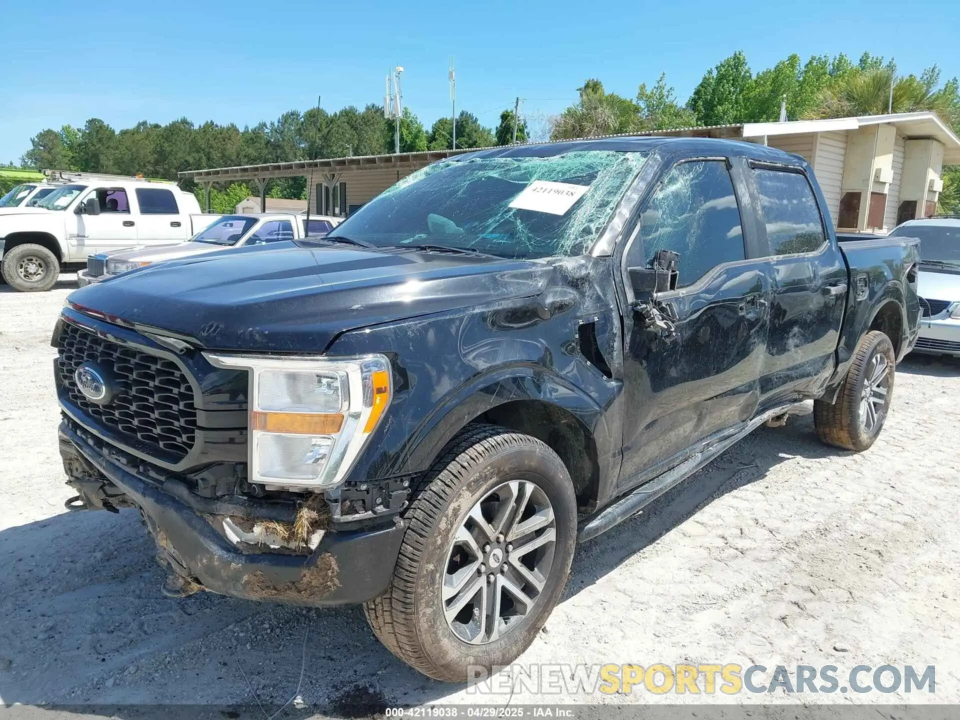 2 Photograph of a damaged car 1FTFW1E51NFA19292 FORD F-150 2022
