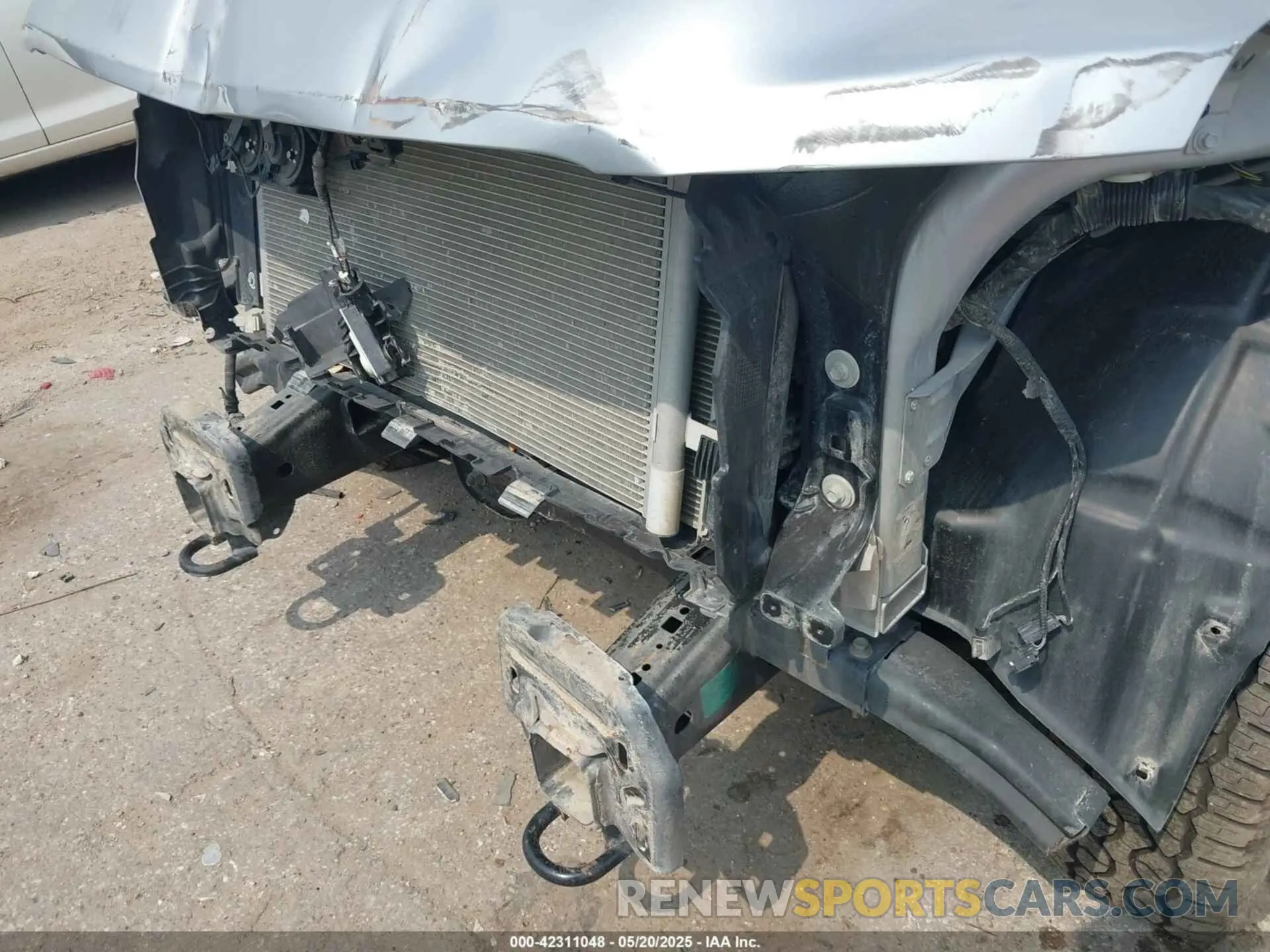 10 Photograph of a damaged car 1FTFW1E52NFA73233 FORD F-150 2022