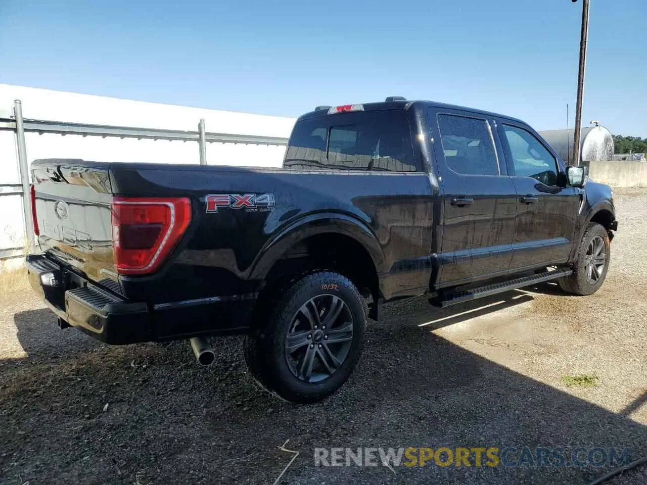 3 Photograph of a damaged car 1FTFW1E52NKF04631 FORD F-150 2022