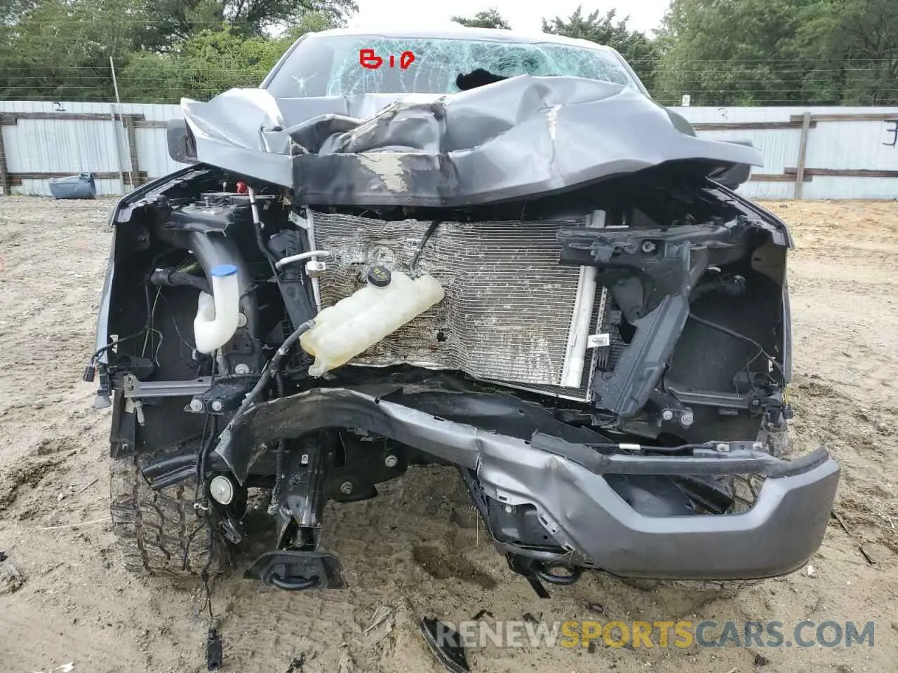5 Photograph of a damaged car 1FTFW1E54NFC33872 FORD F-150 2022