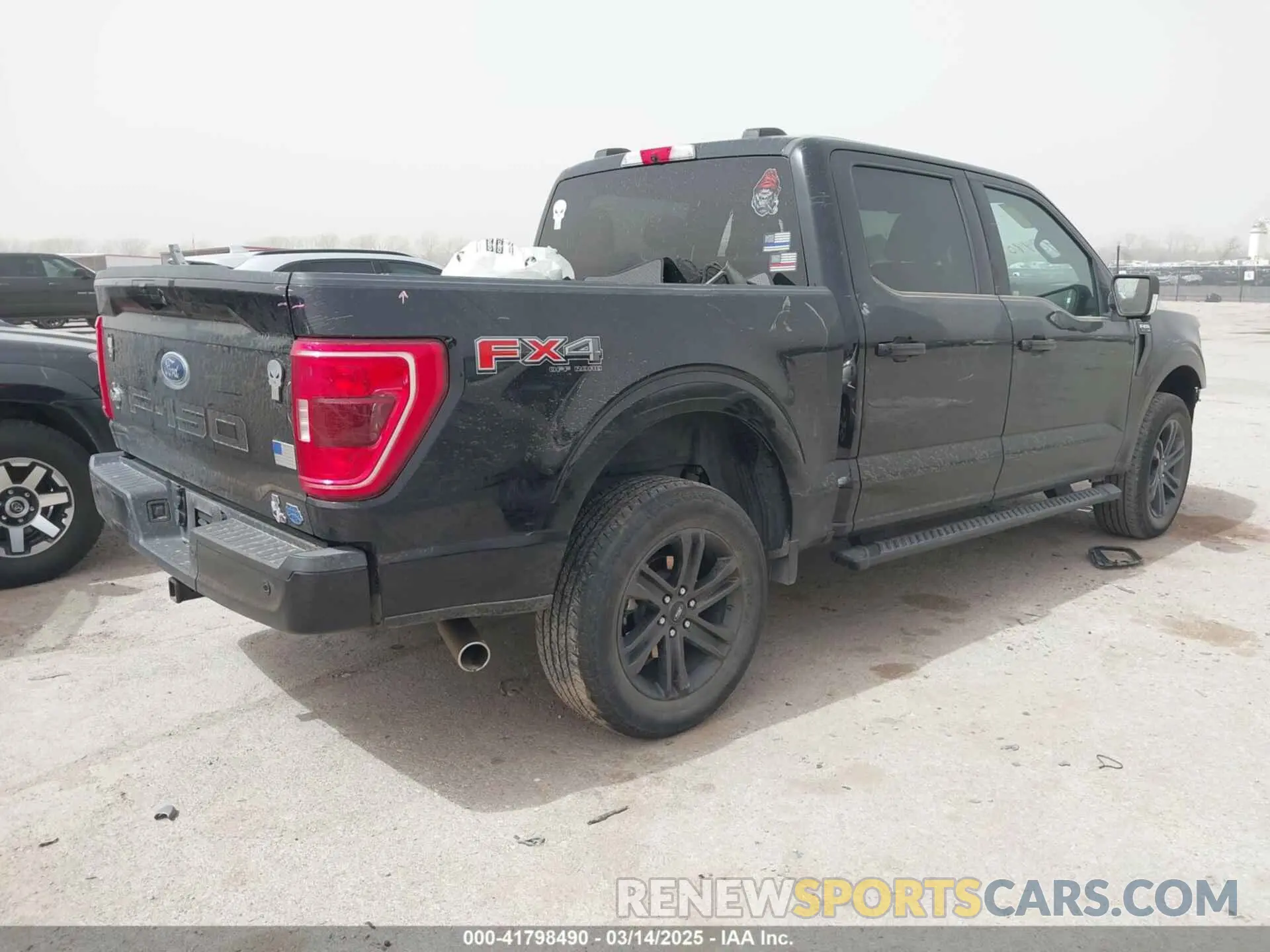 4 Photograph of a damaged car 1FTFW1E55NFA66924 FORD F-150 2022