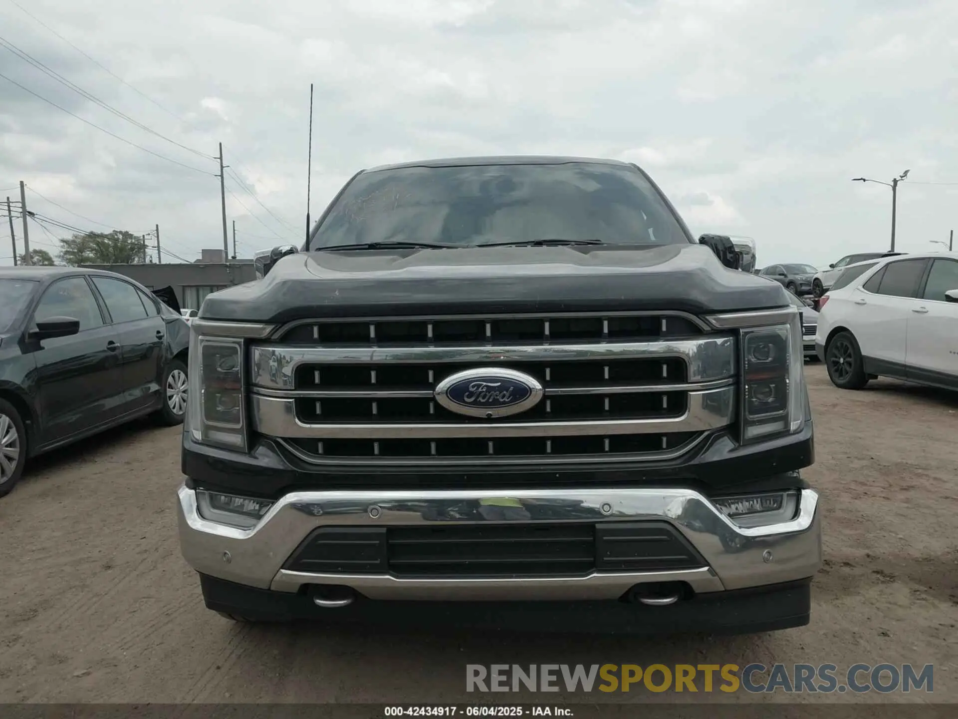 12 Photograph of a damaged car 1FTFW1E55NFB70376 FORD F-150 2022