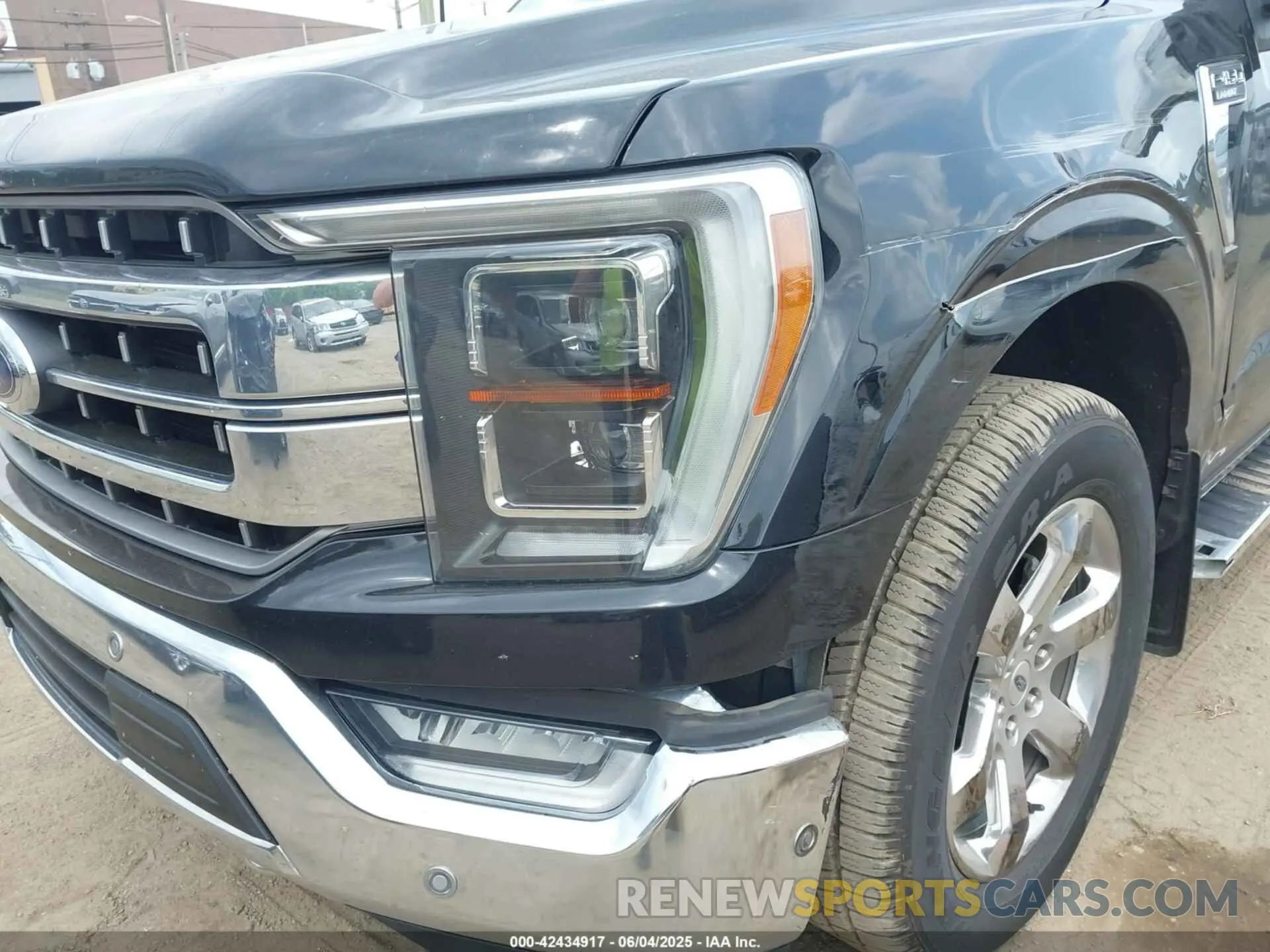 6 Photograph of a damaged car 1FTFW1E55NFB70376 FORD F-150 2022