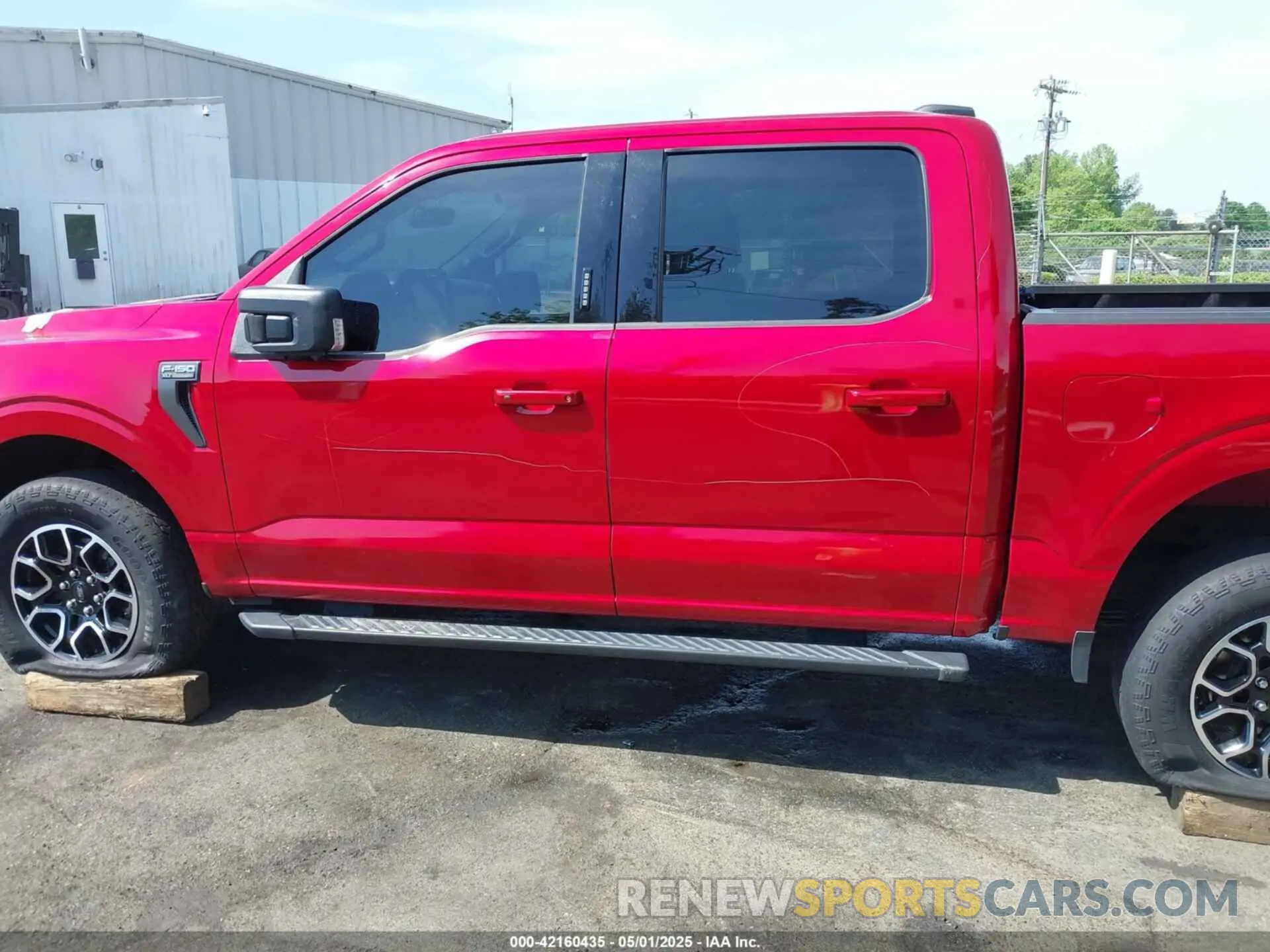 14 Photograph of a damaged car 1FTFW1E56NKE44269 FORD F-150 2022