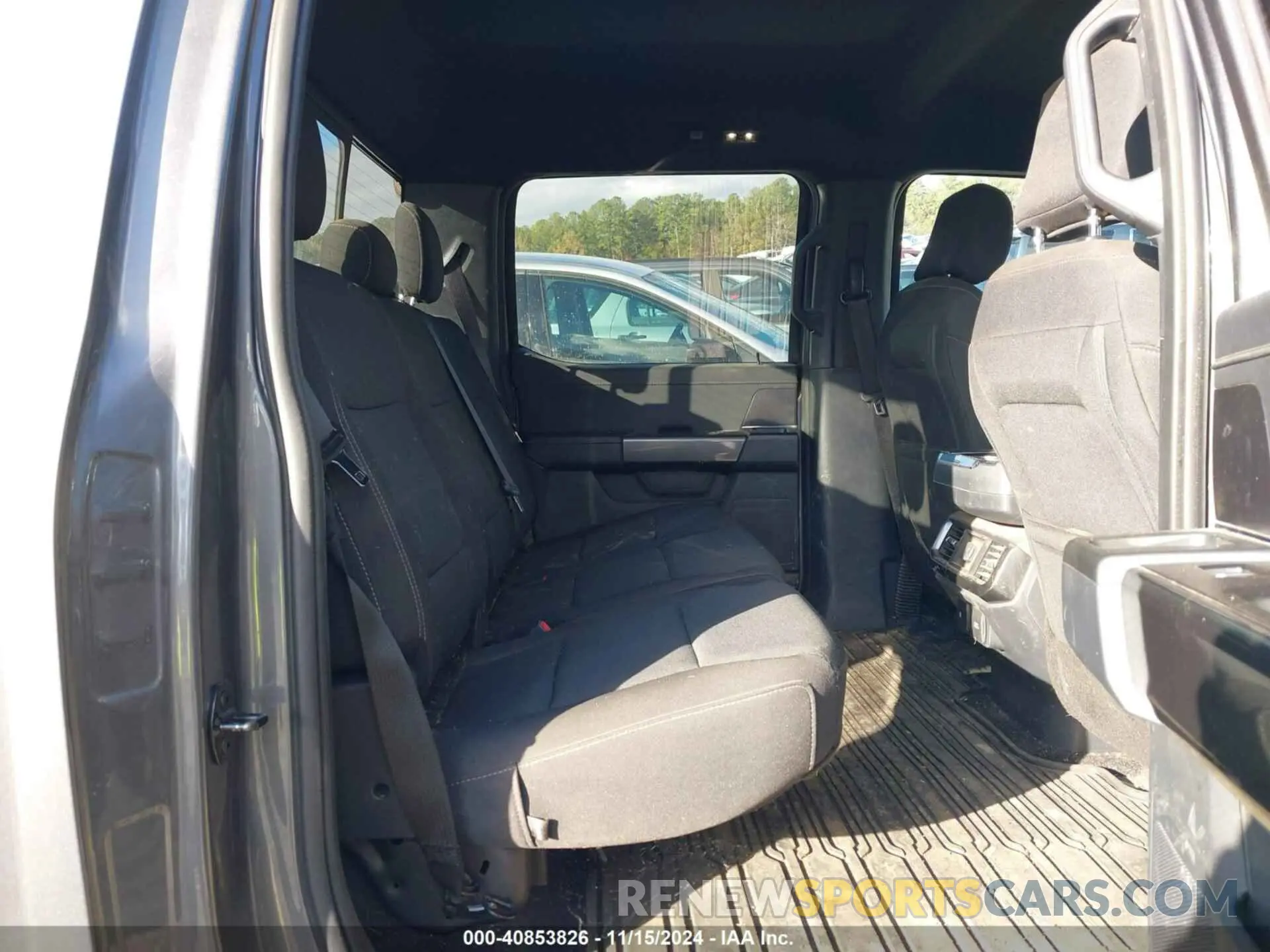 8 Photograph of a damaged car 1FTFW1E57NFA59179 FORD F-150 2022