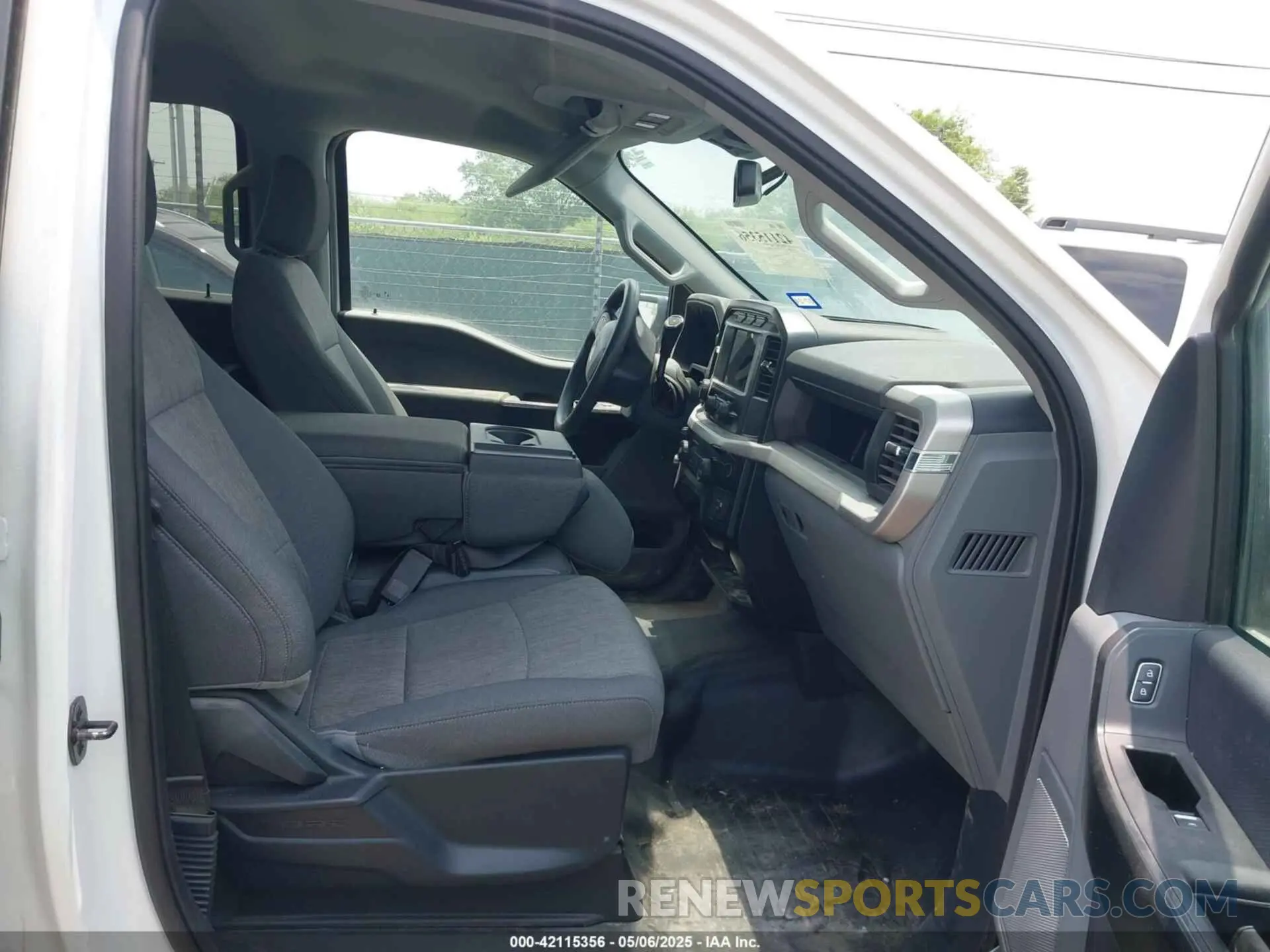 5 Photograph of a damaged car 1FTFW1E57NKE11717 FORD F-150 2022