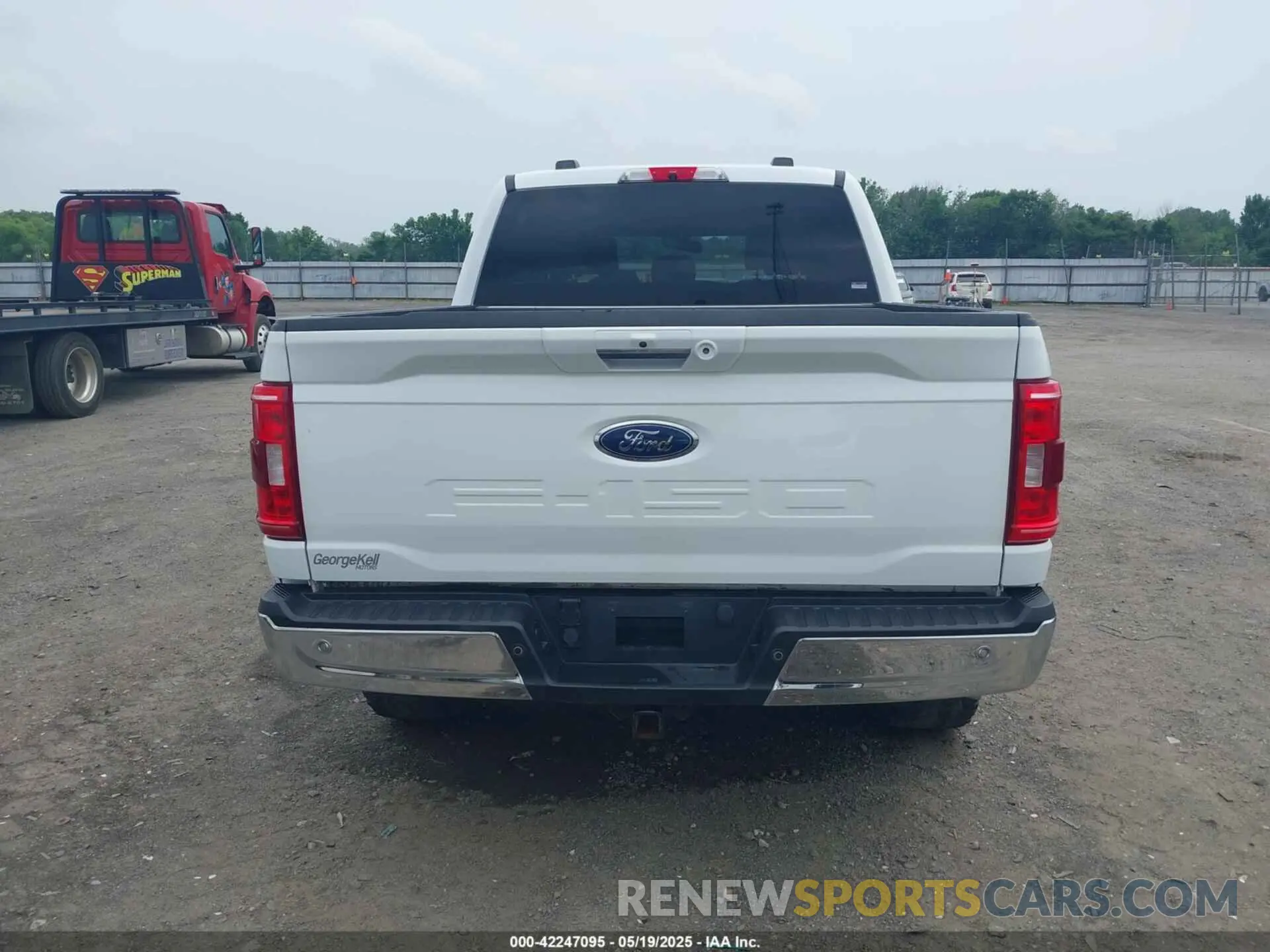 17 Photograph of a damaged car 1FTFW1E58NFA24019 FORD F-150 2022