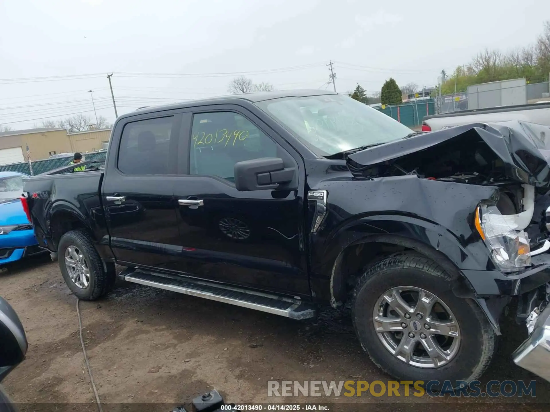 13 Photograph of a damaged car 1FTFW1E58NFB02945 FORD F-150 2022