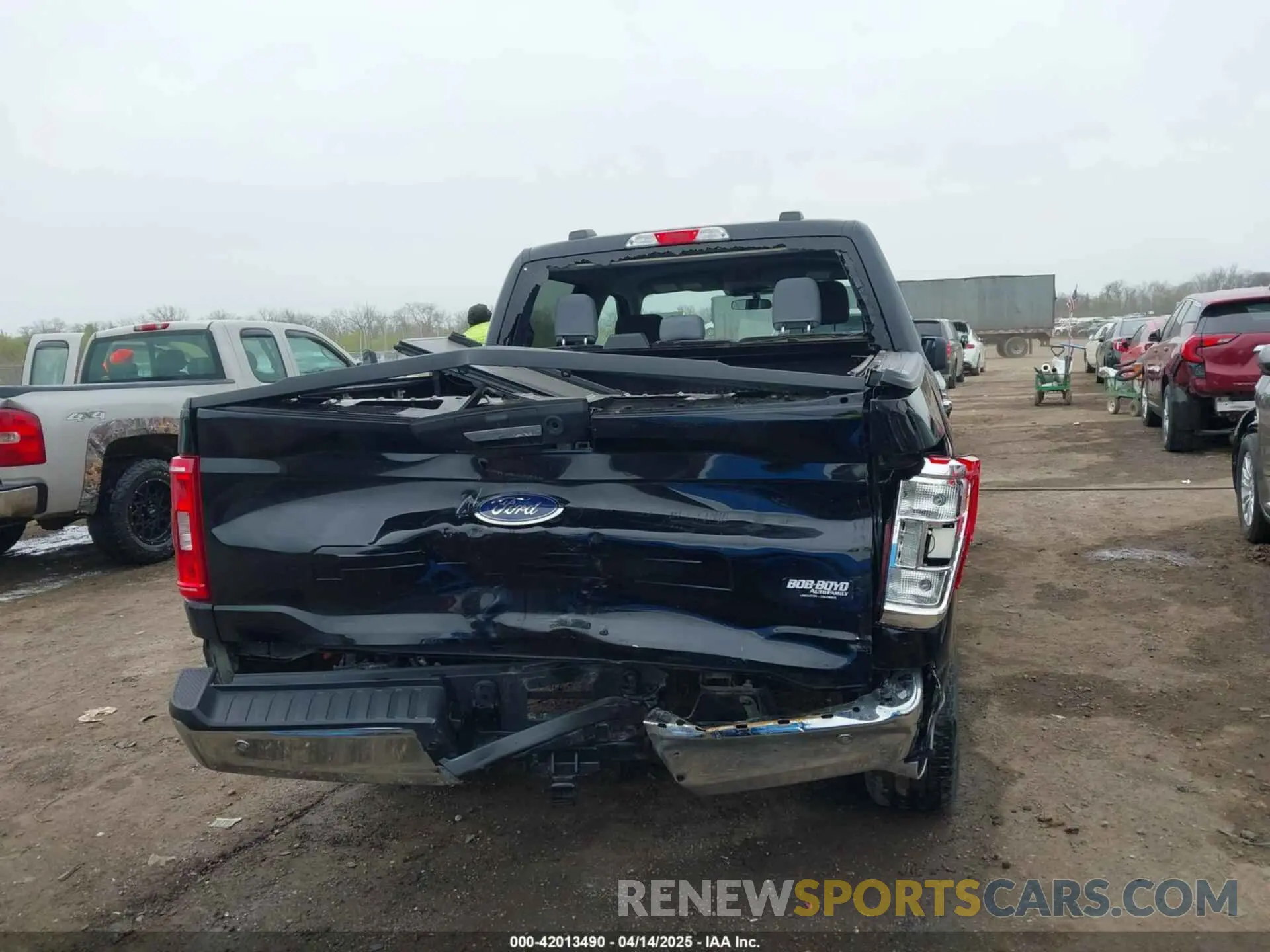 18 Photograph of a damaged car 1FTFW1E58NFB02945 FORD F-150 2022