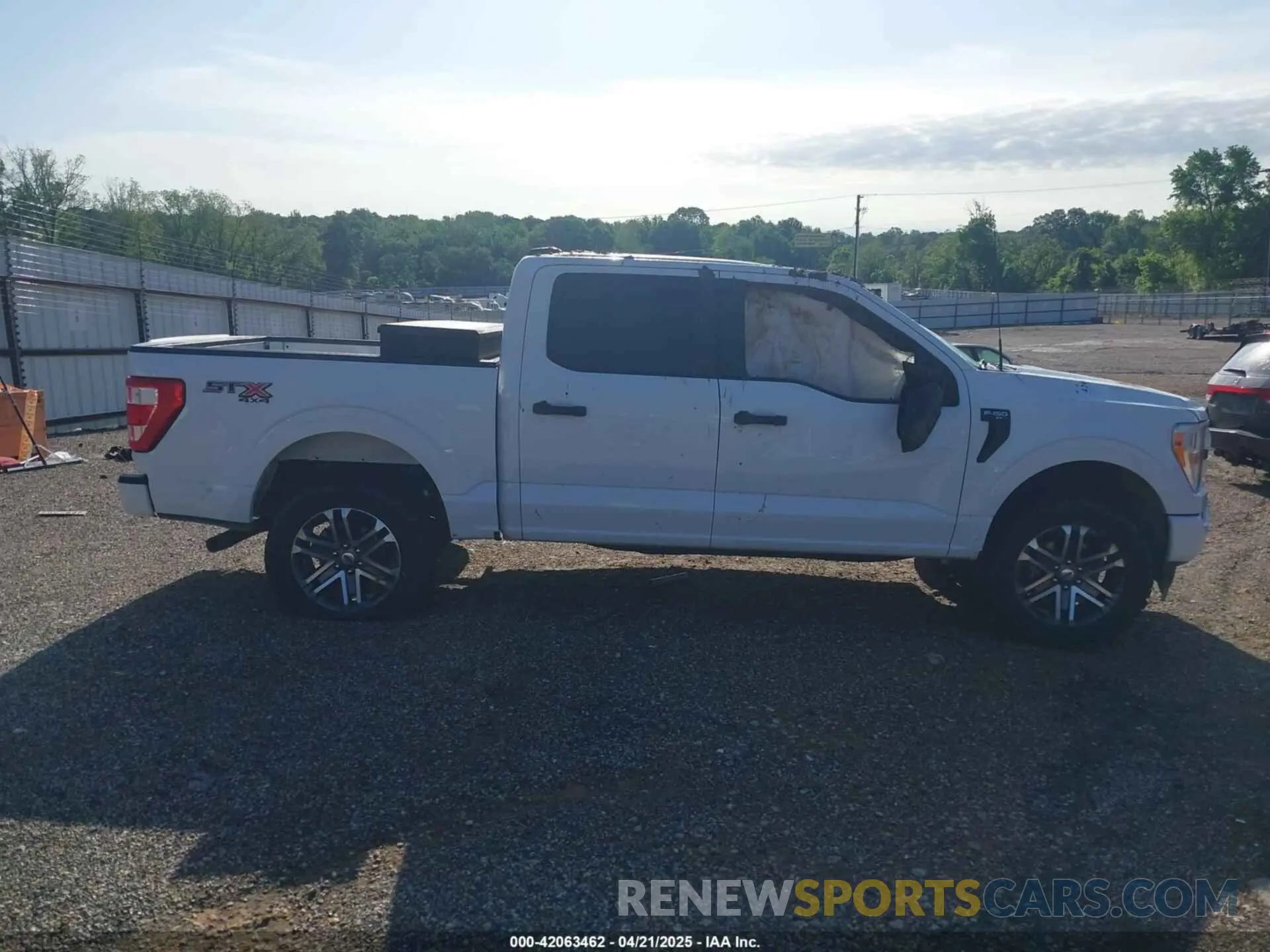 13 Photograph of a damaged car 1FTFW1E58NKD55917 FORD F-150 2022