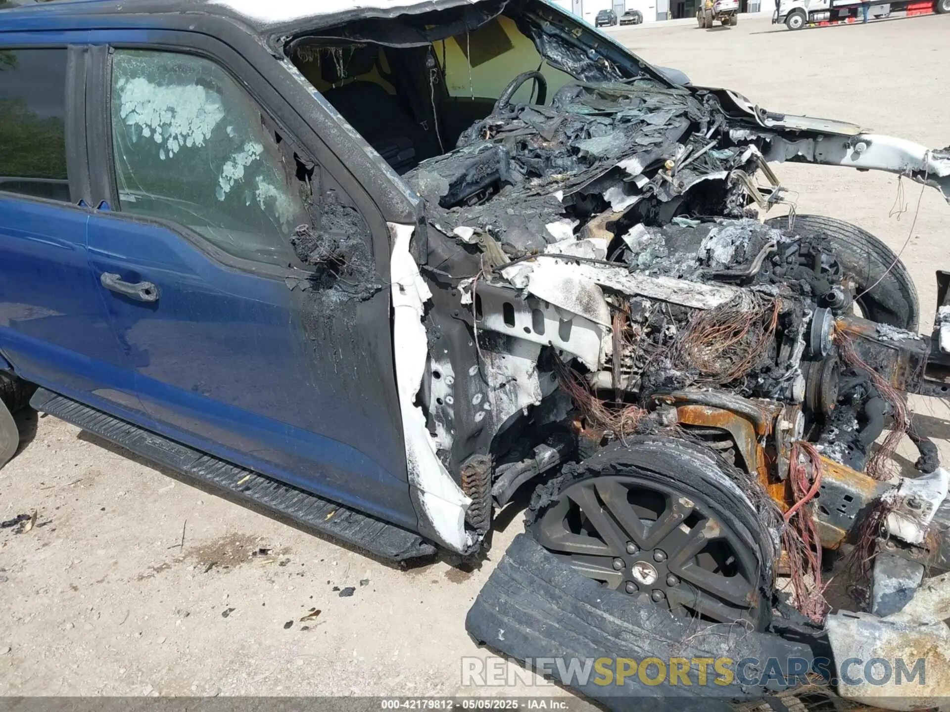 13 Photograph of a damaged car 1FTFW1E58NKE44077 FORD F-150 2022