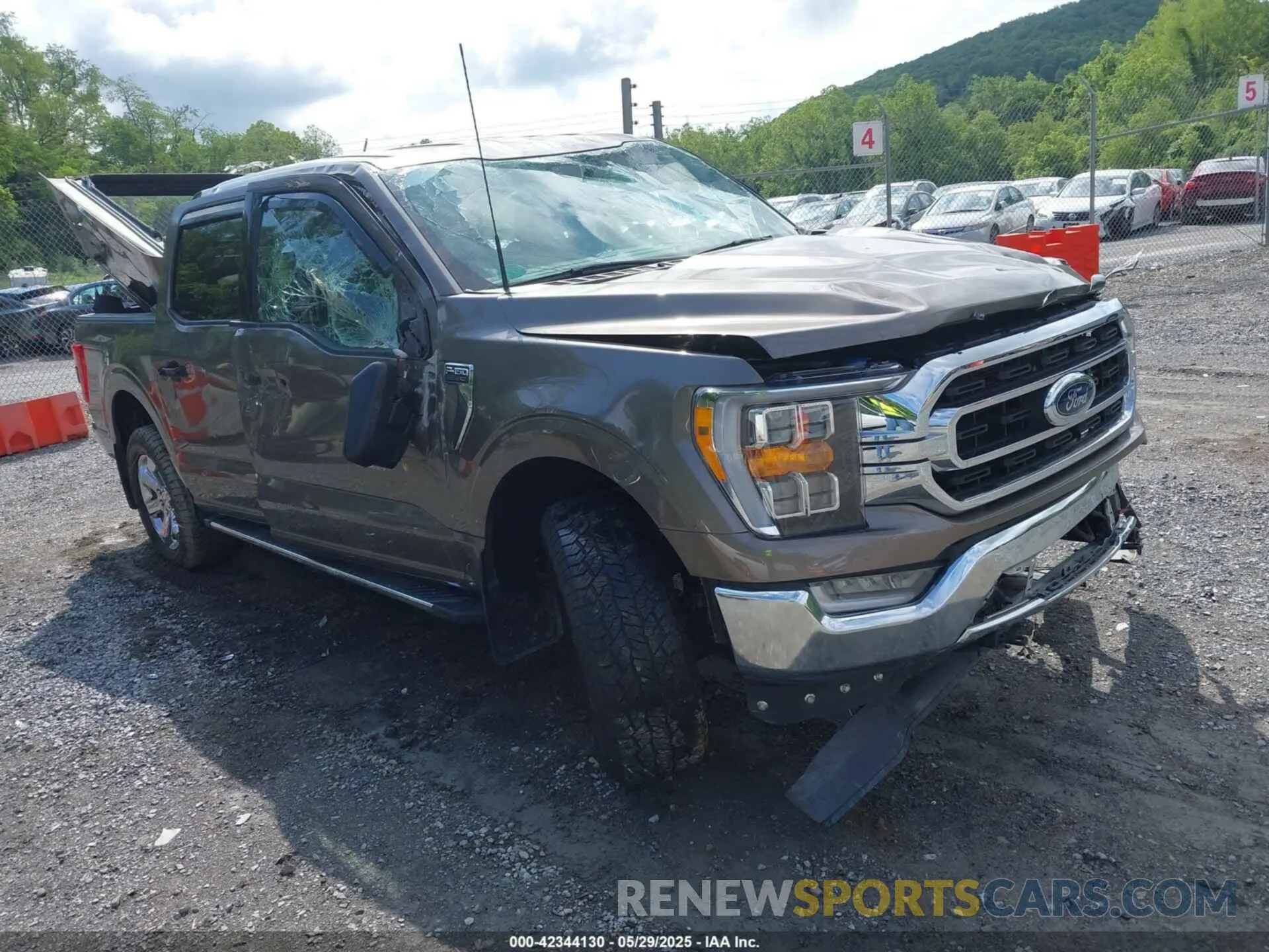 1 Photograph of a damaged car 1FTFW1E5XNFC05087 FORD F-150 2022