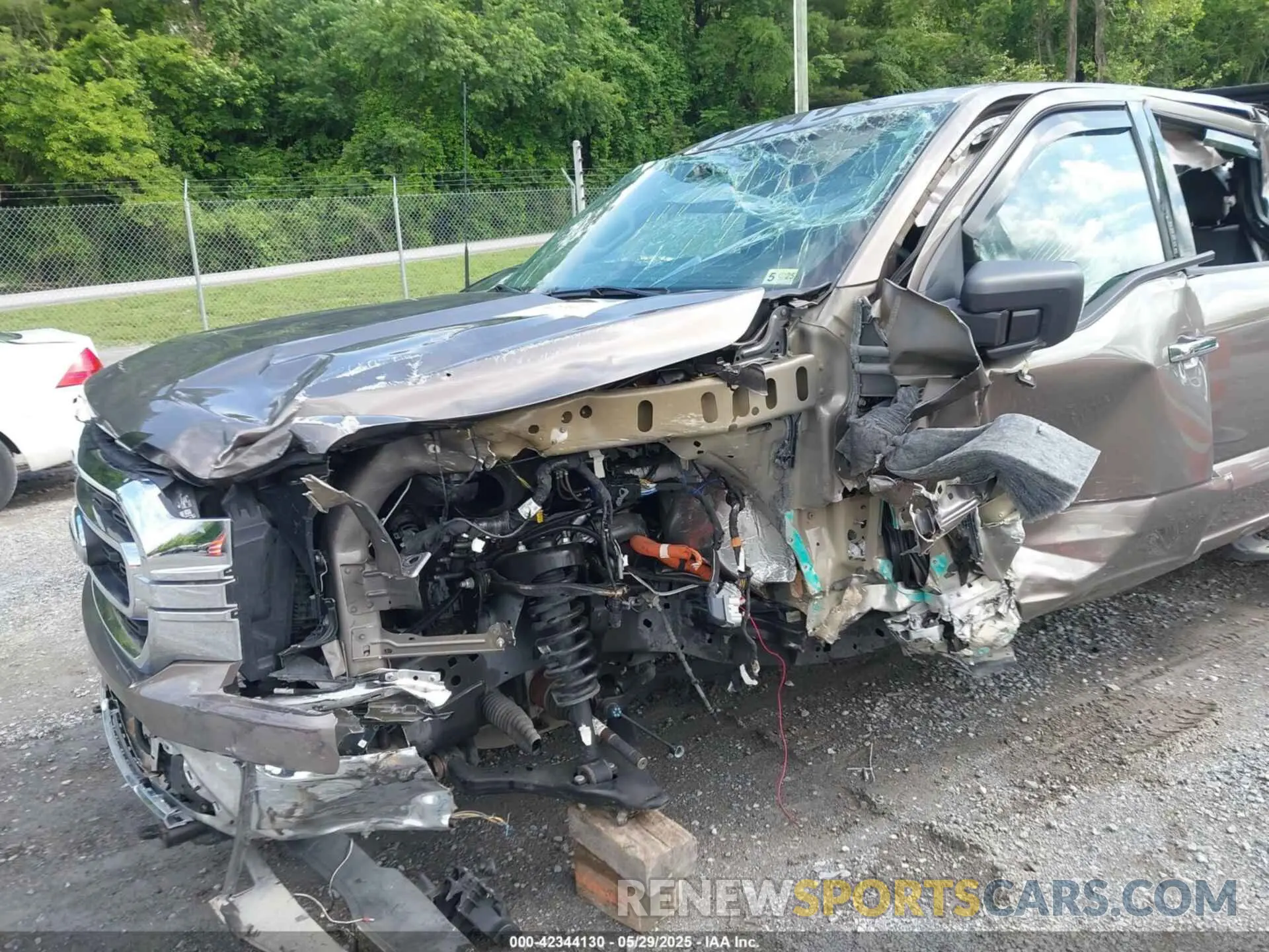 11 Photograph of a damaged car 1FTFW1E5XNFC05087 FORD F-150 2022