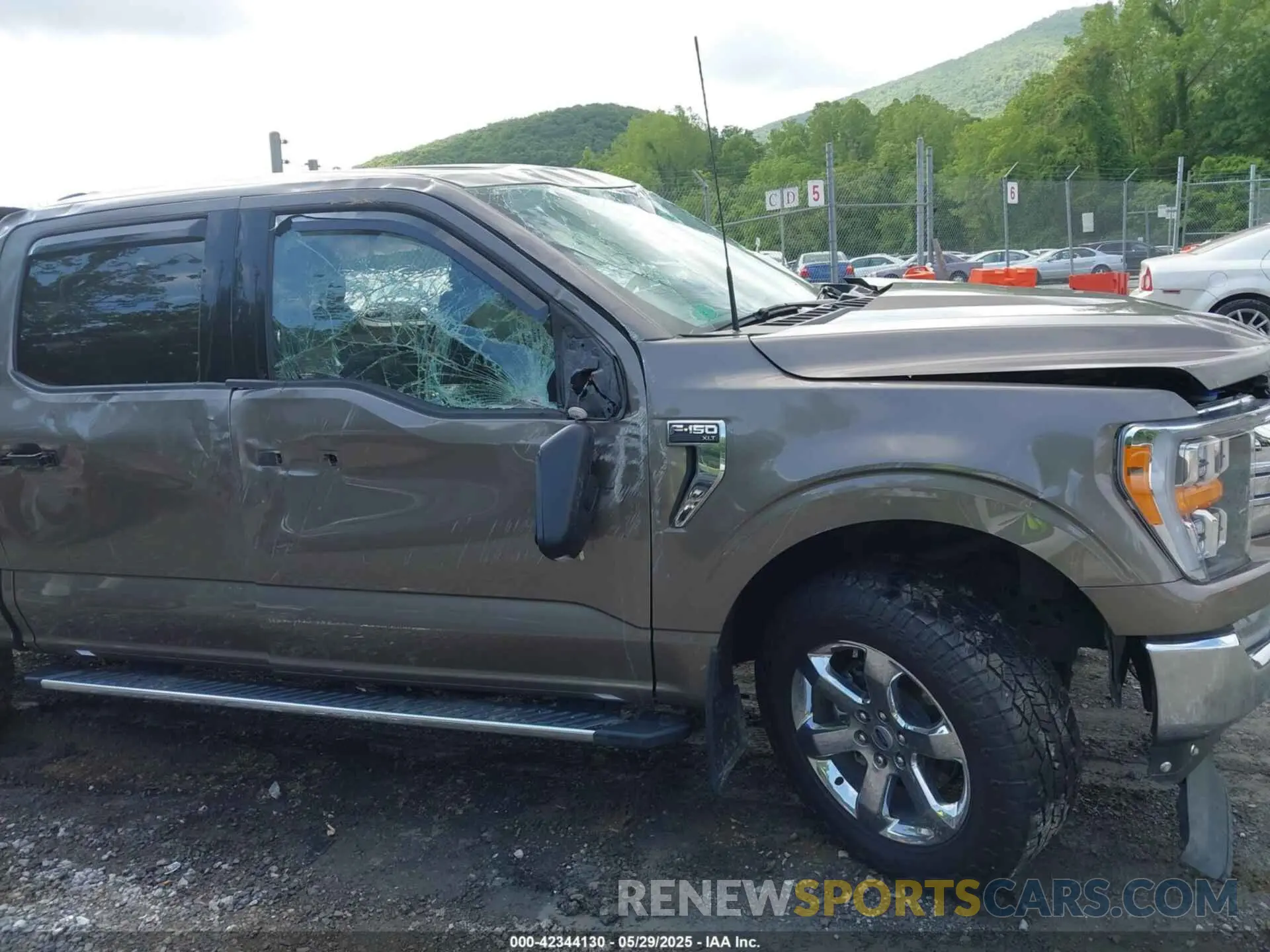 15 Photograph of a damaged car 1FTFW1E5XNFC05087 FORD F-150 2022