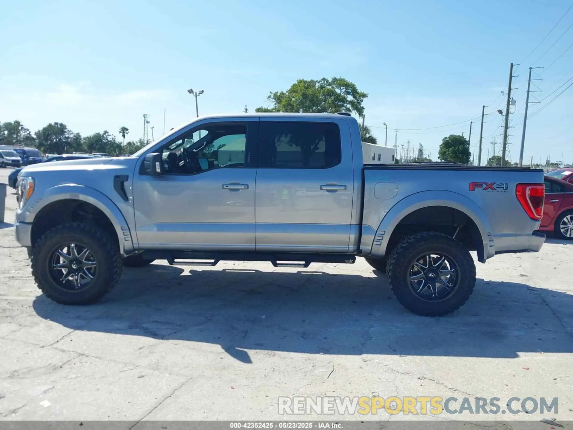 14 Photograph of a damaged car 1FTFW1E80NKD28401 FORD F-150 2022