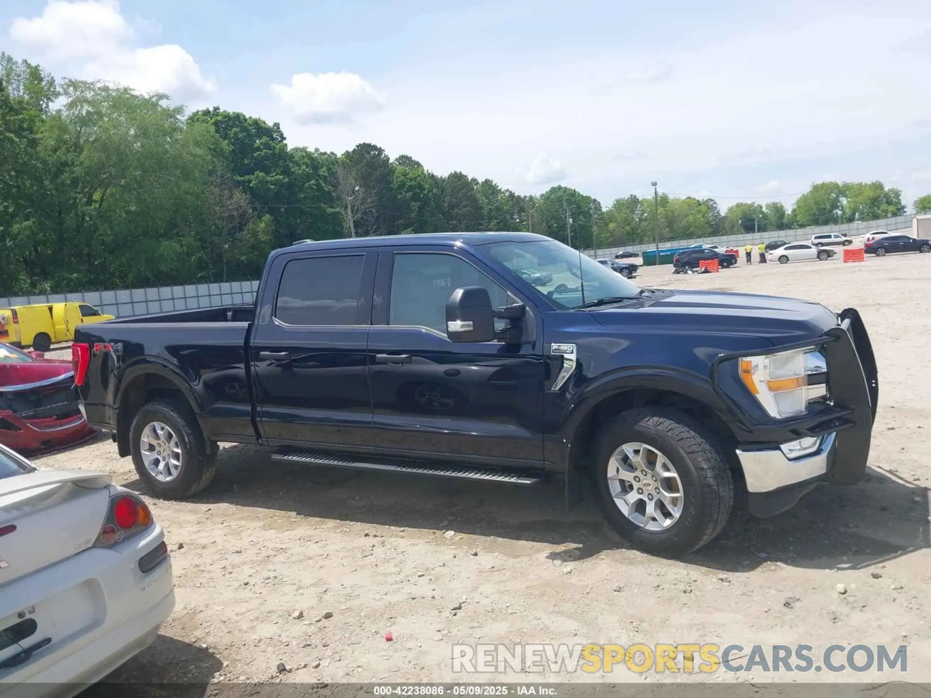 13 Photograph of a damaged car 1FTFW1E81NKE57344 FORD F-150 2022