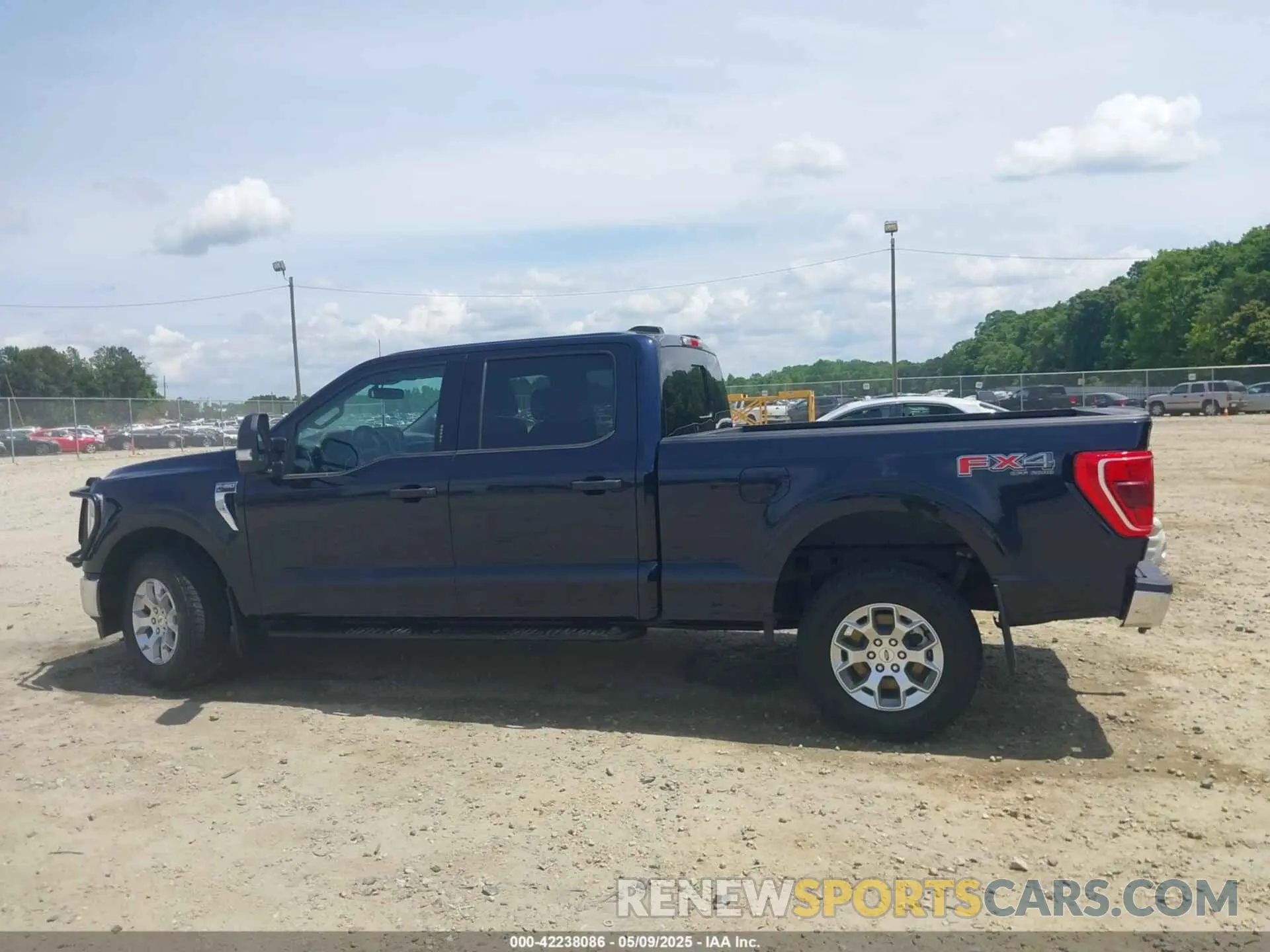 14 Photograph of a damaged car 1FTFW1E81NKE57344 FORD F-150 2022