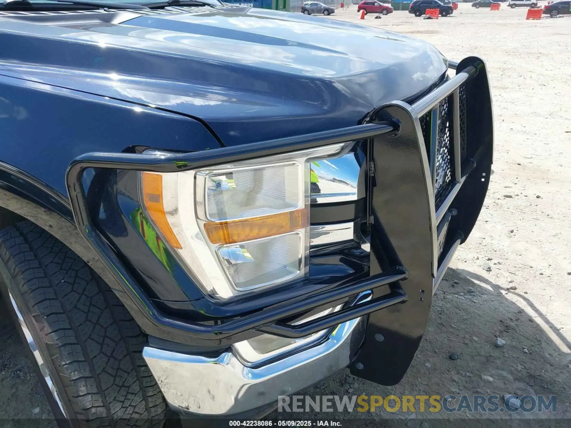 17 Photograph of a damaged car 1FTFW1E81NKE57344 FORD F-150 2022