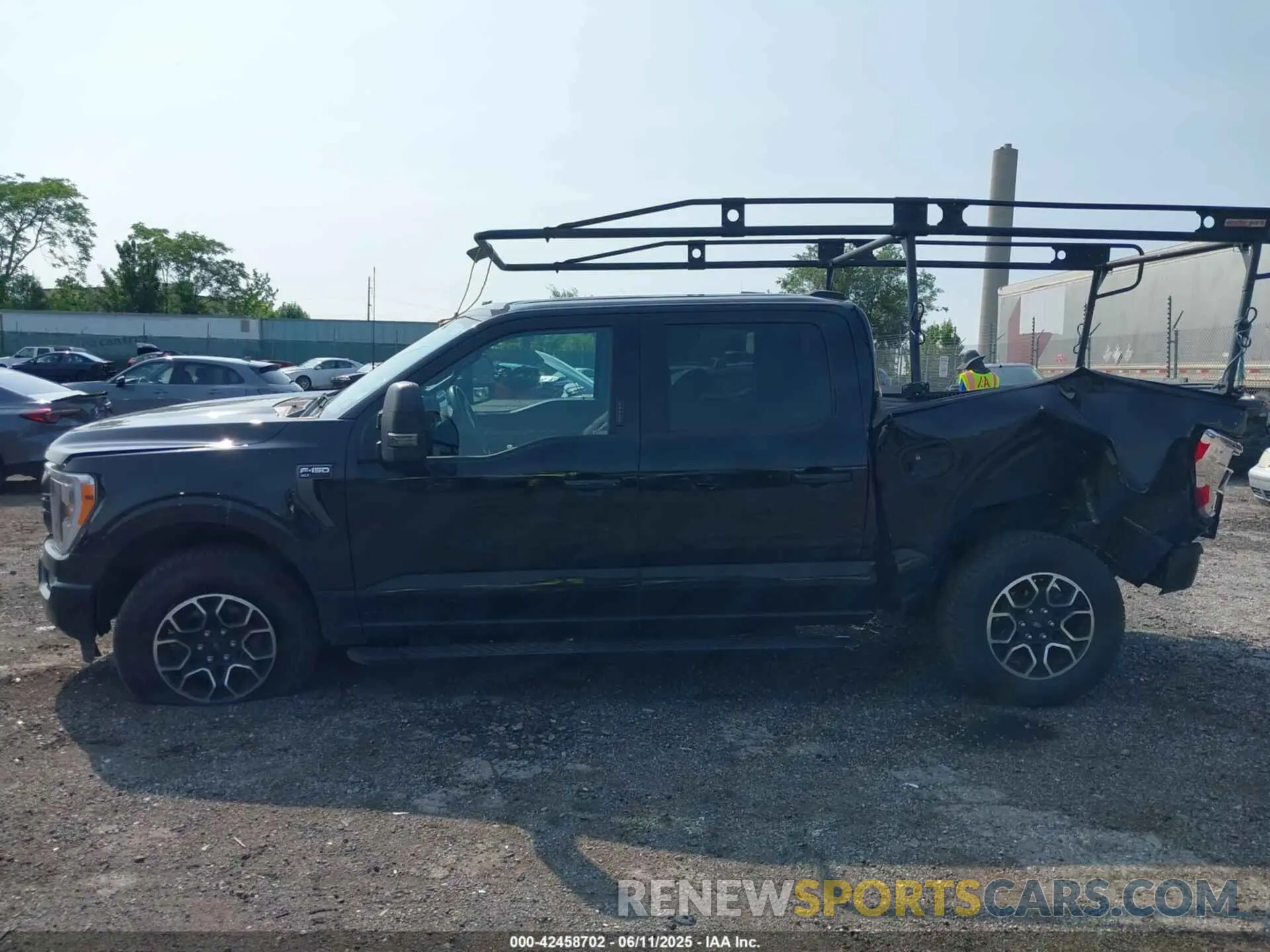 13 Photograph of a damaged car 1FTFW1E82NFC34769 FORD F-150 2022
