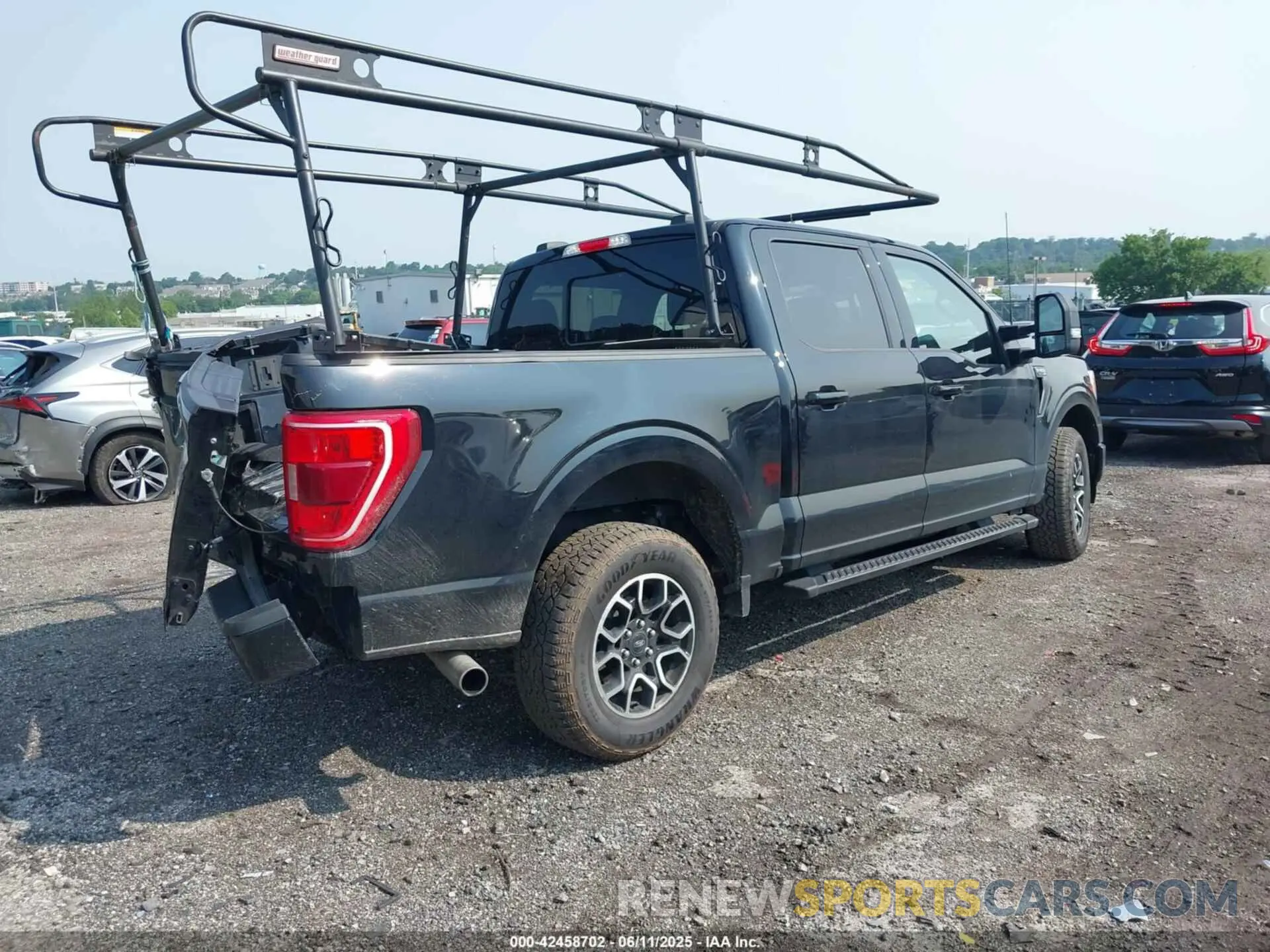 4 Photograph of a damaged car 1FTFW1E82NFC34769 FORD F-150 2022
