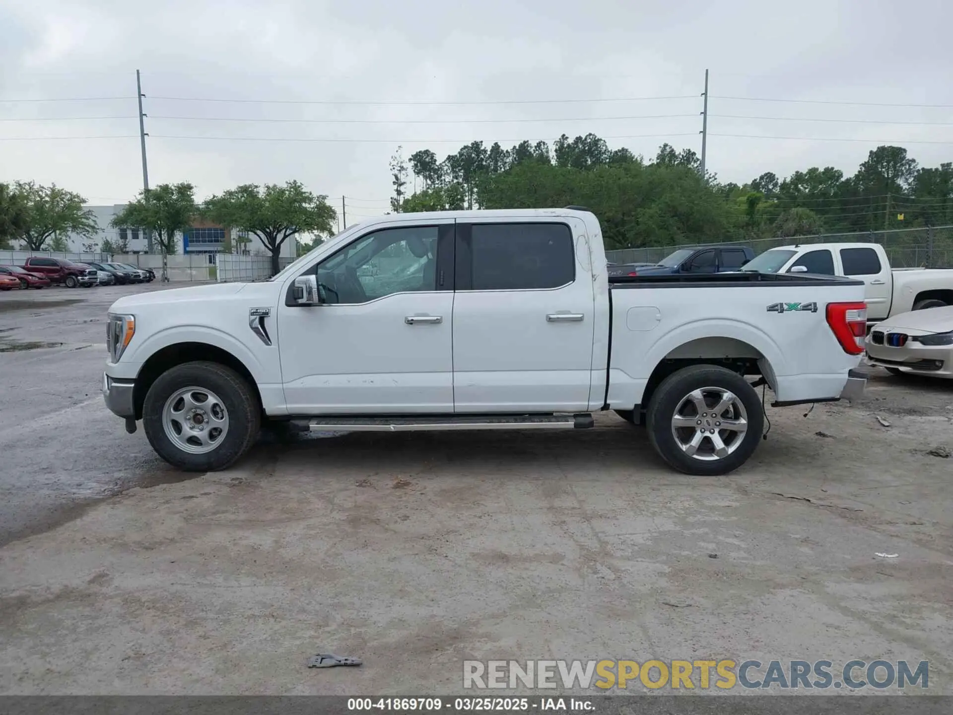 14 Photograph of a damaged car 1FTFW1E82NKE53822 FORD F-150 2022