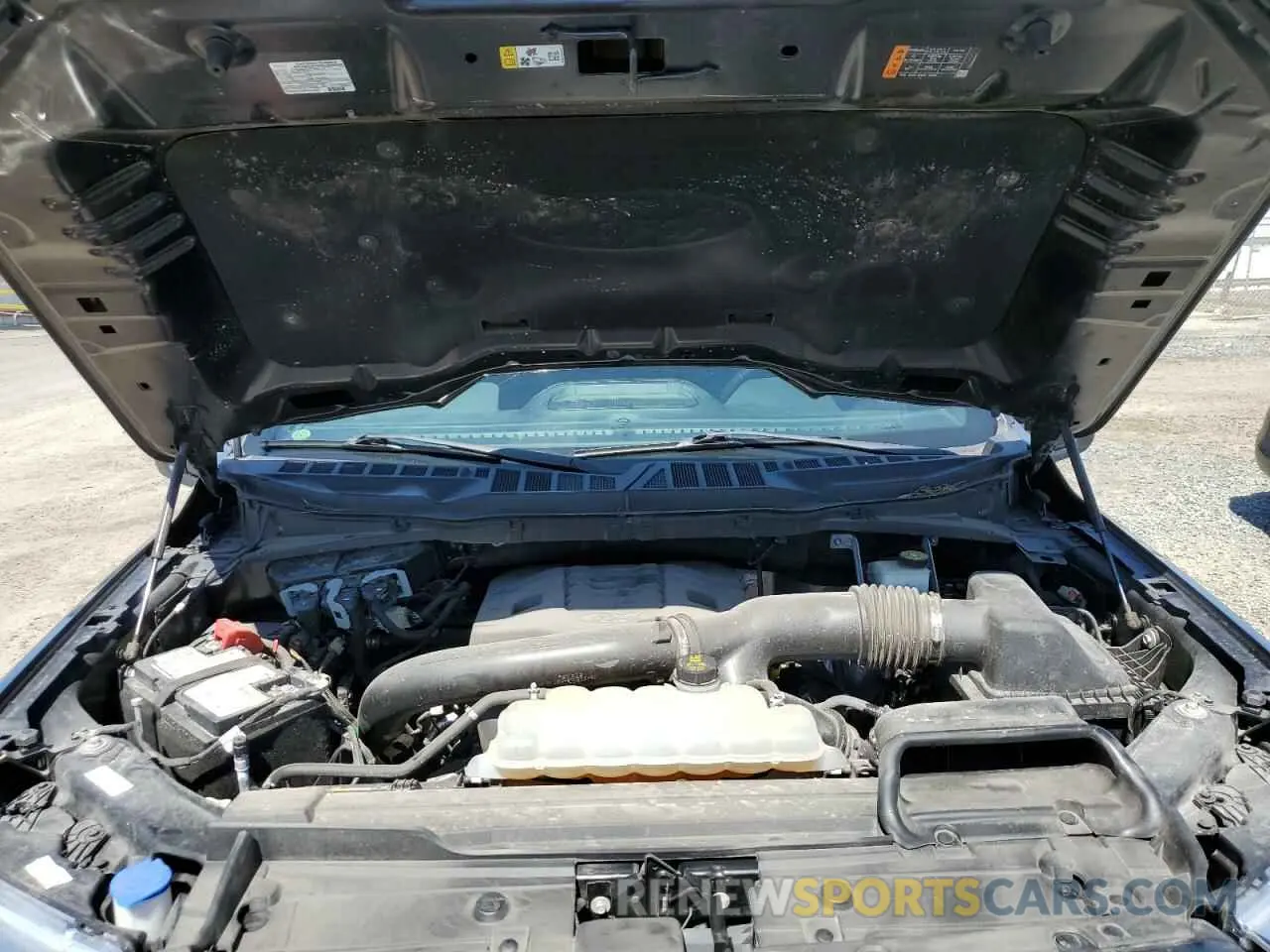 11 Photograph of a damaged car 1FTFW1E83NFB43154 FORD F-150 2022