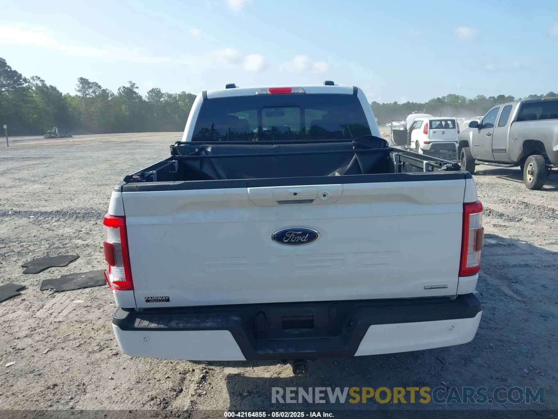 16 Photograph of a damaged car 1FTFW1E84NFC22607 FORD F-150 2022