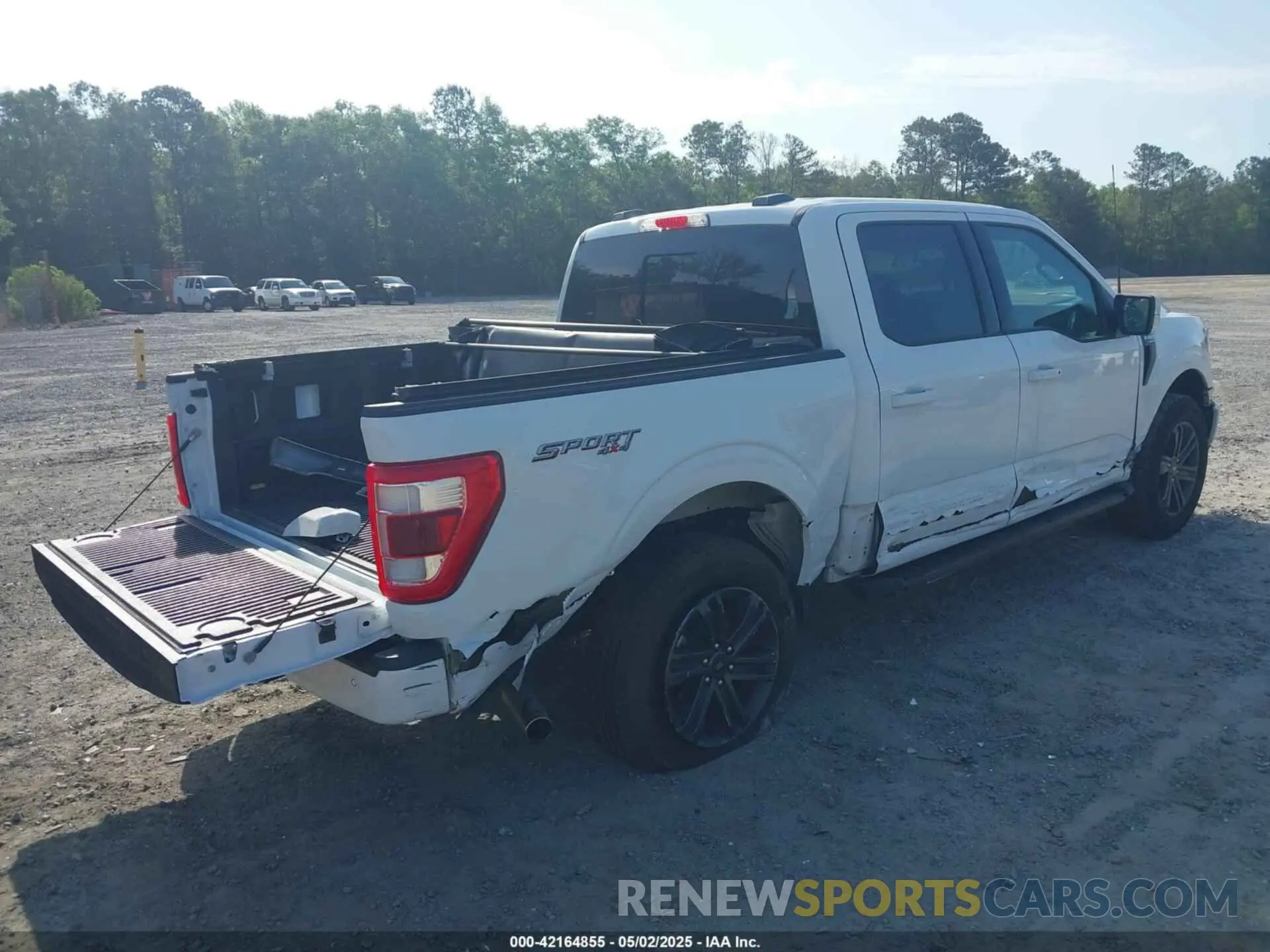 4 Photograph of a damaged car 1FTFW1E84NFC22607 FORD F-150 2022