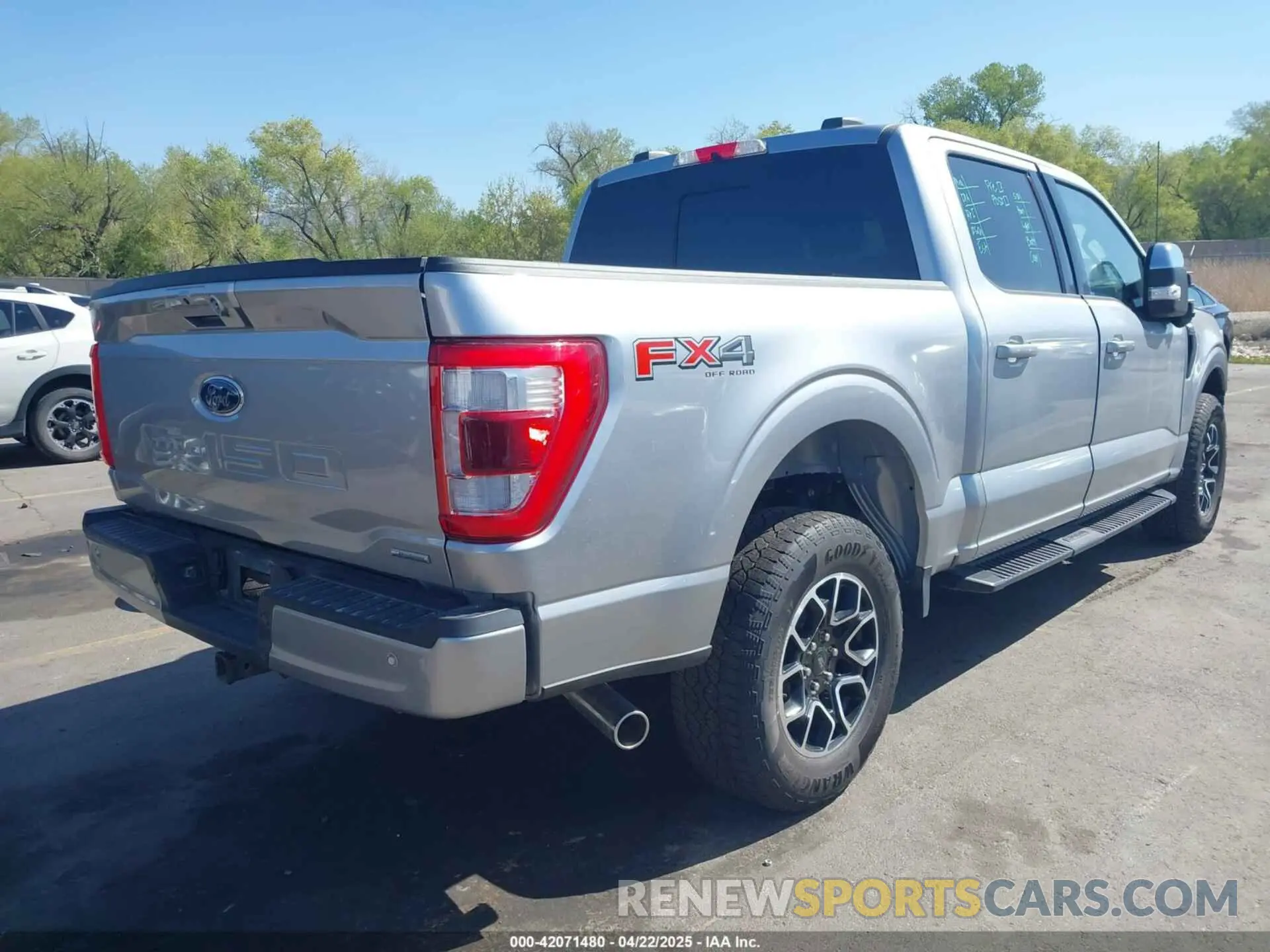 4 Photograph of a damaged car 1FTFW1E84NFC32330 FORD F-150 2022